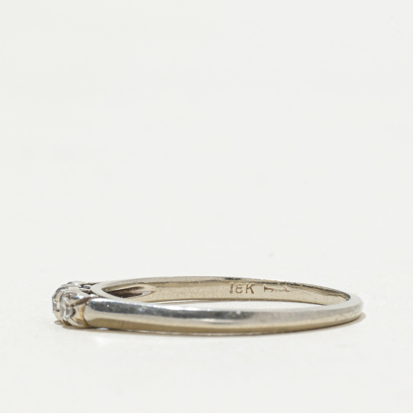 18k Three Stone Diamond Band | SZ 8.25