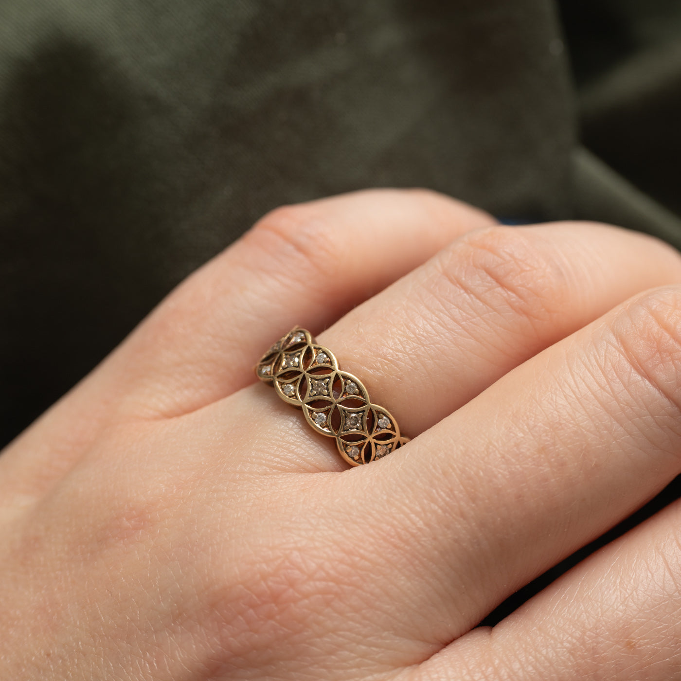 10K Diamond Openwork Pattern Band | SZ 6.75