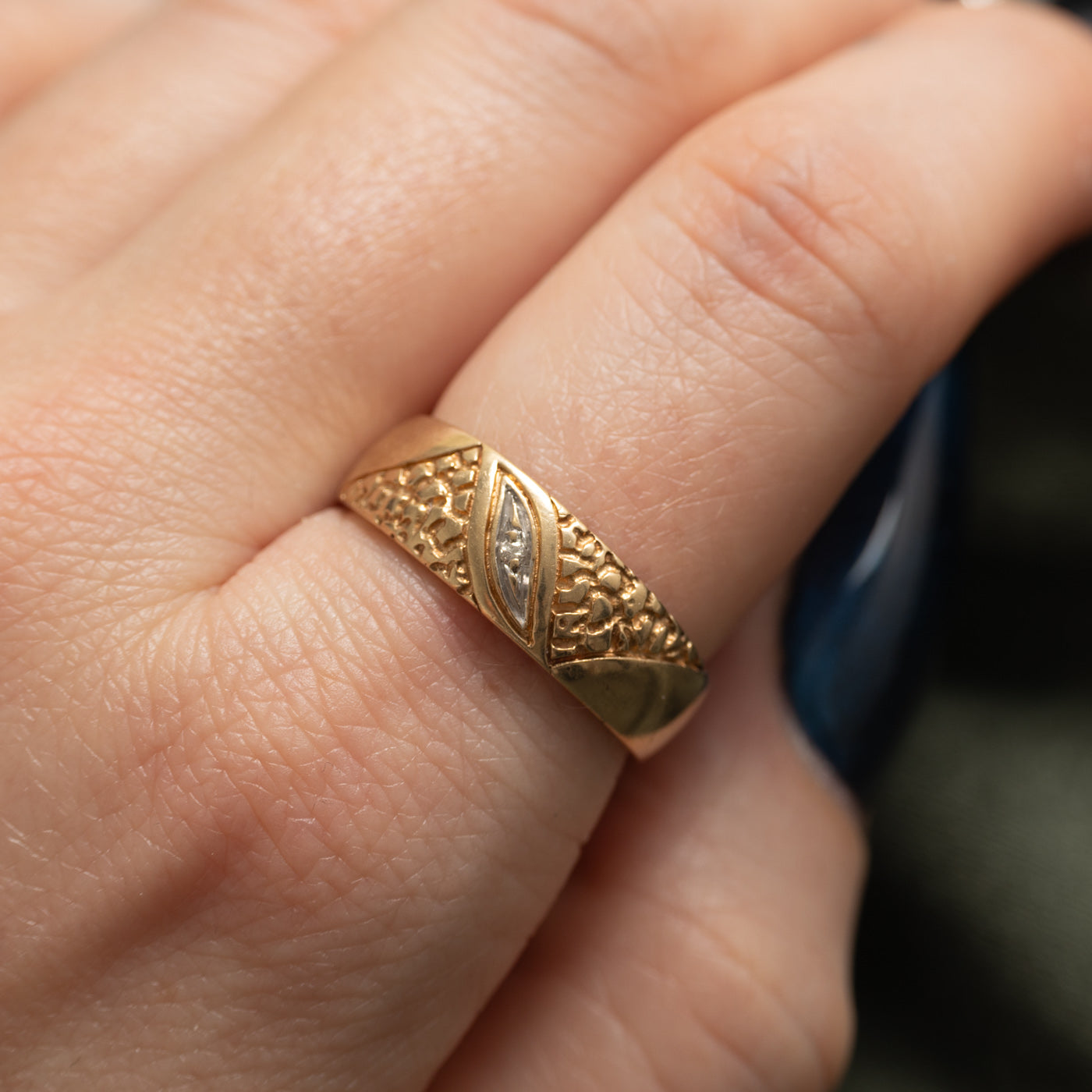 10K Diamond Textured Band | SZ 9.25