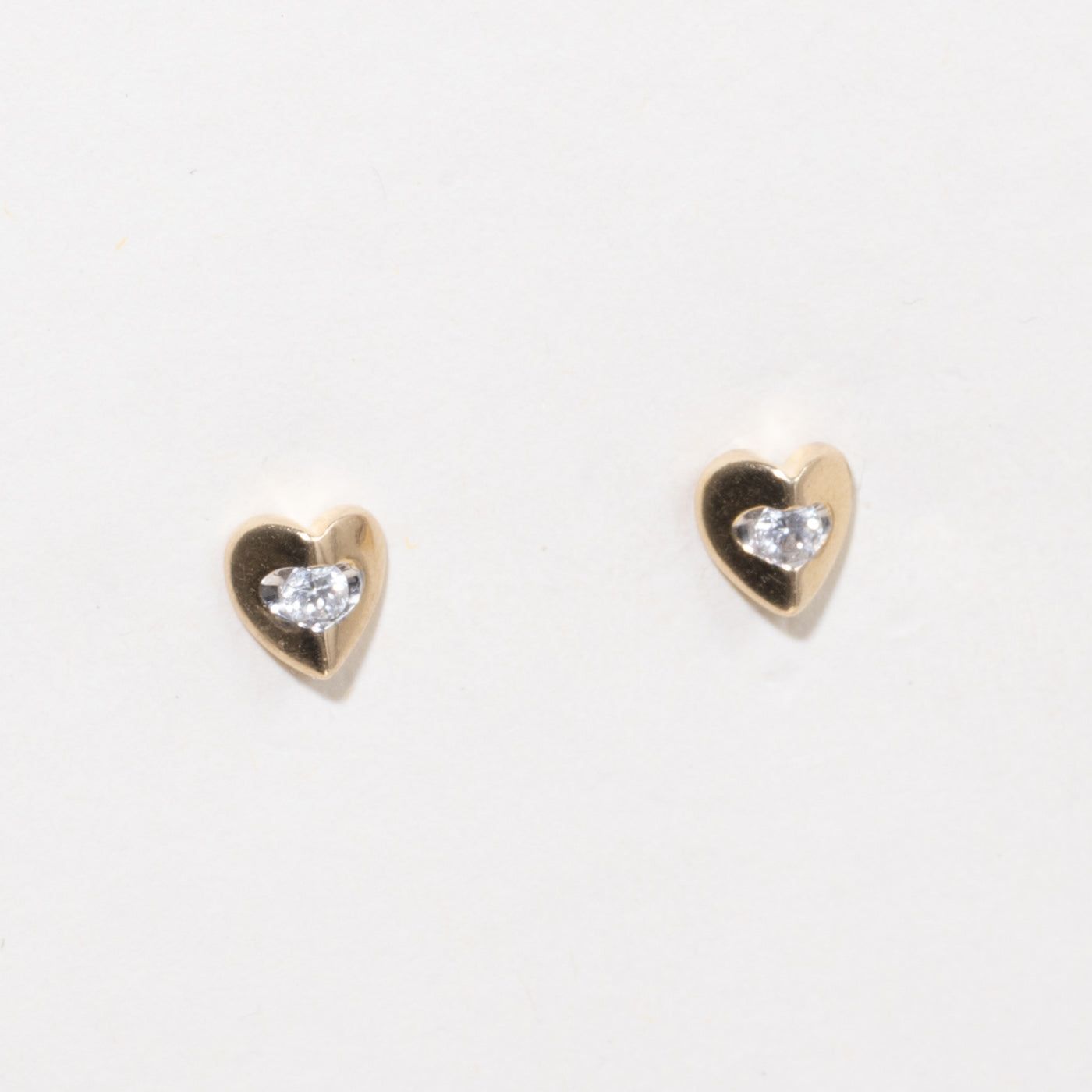 14k Diamond Heart Stud Earrings | 0.10ctw