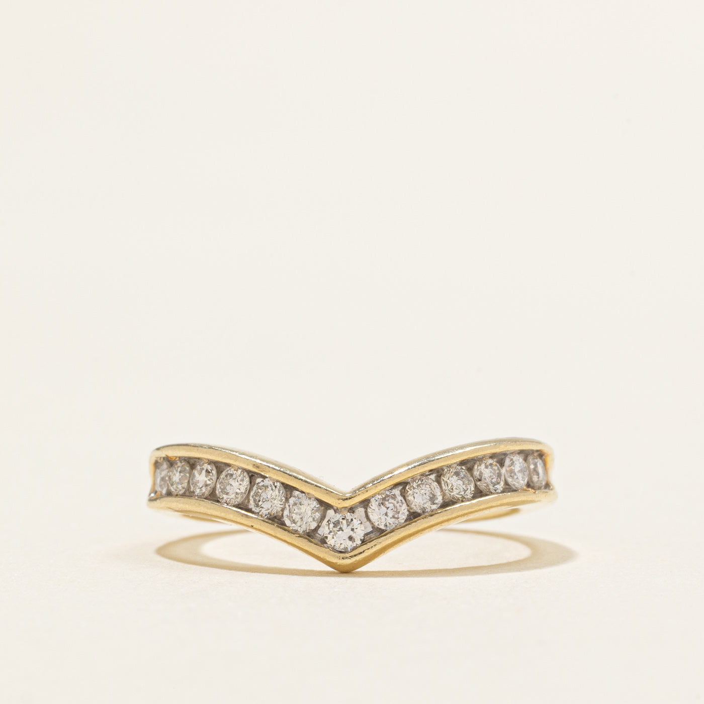 10K Channel Set Diamond Chevron Ring | 0.25ctw | SZ 3.5