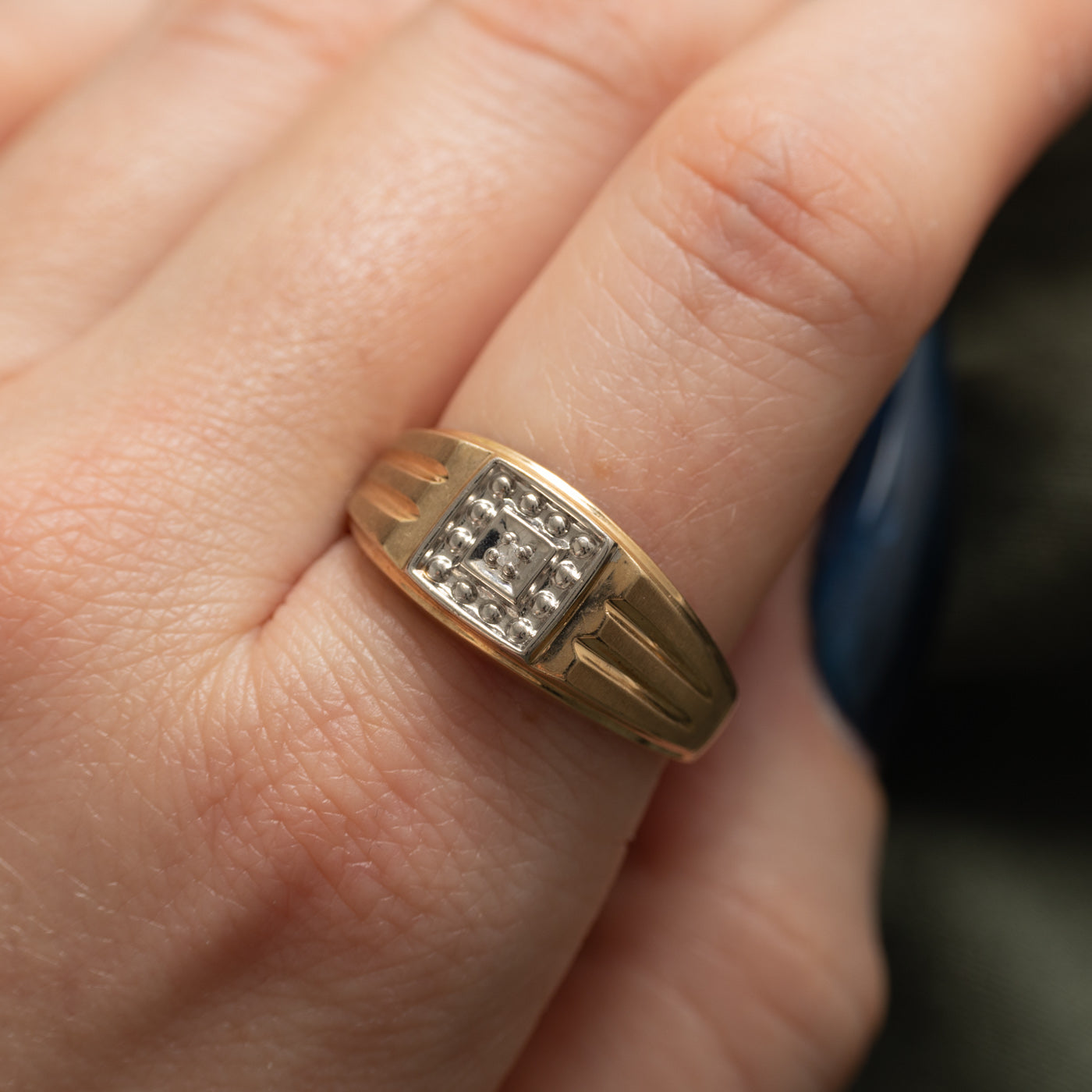 10K Diamond Square Cluster Halo Grooved Signet Ring | SZ 10.75