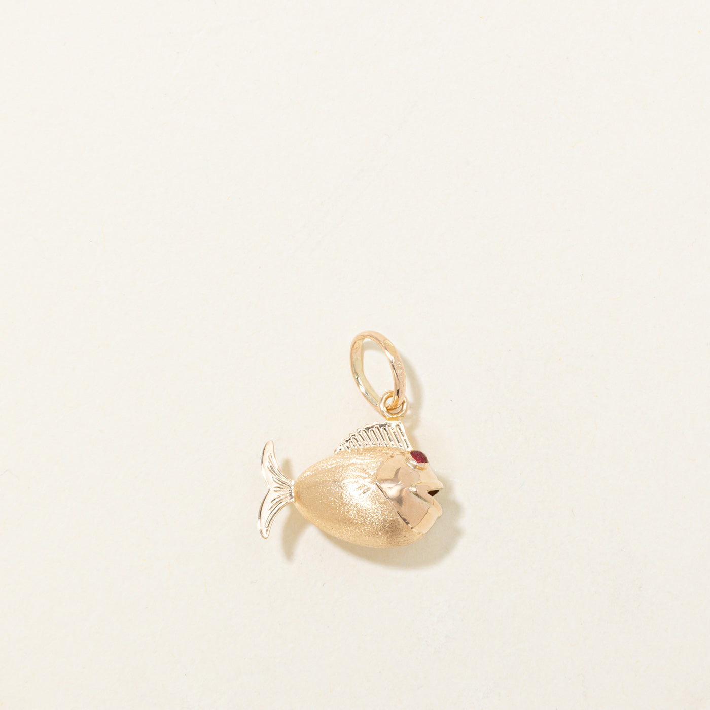 ***Contrôle qualité*** Pendentifs en or 18 carats 6280-17