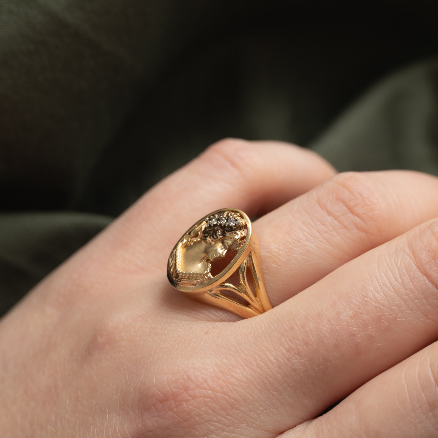 10k Diamond Portrait Cameo Ring | SZ 8.5