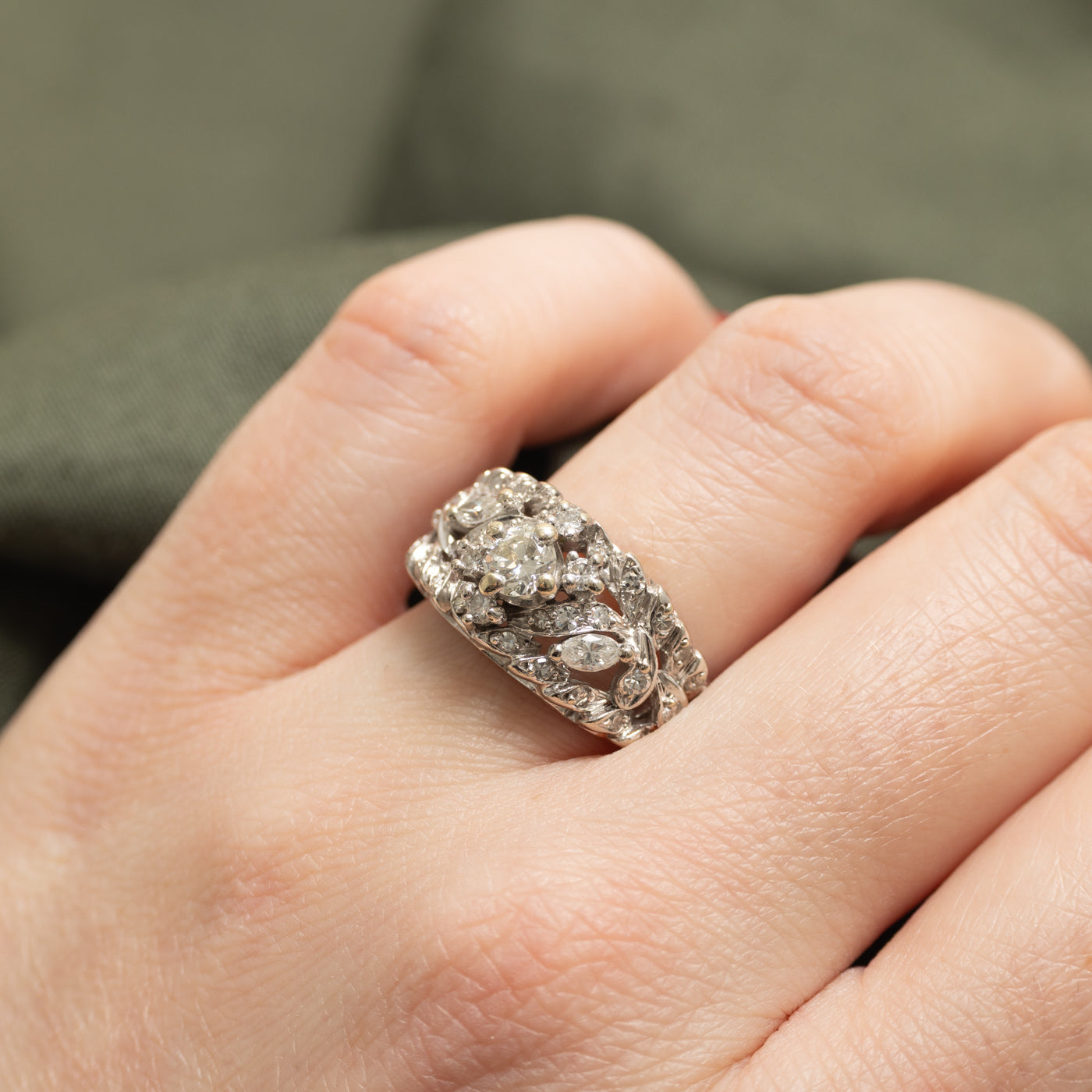 14k Diamond Accented Floral Design Ring | 0.67ctw | SZ 6.5