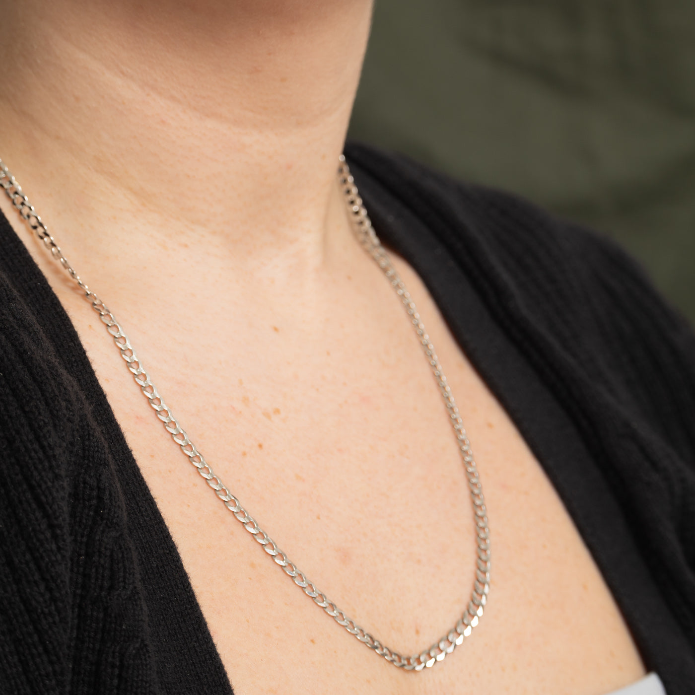 10k White Gold Curb Chain | 22"