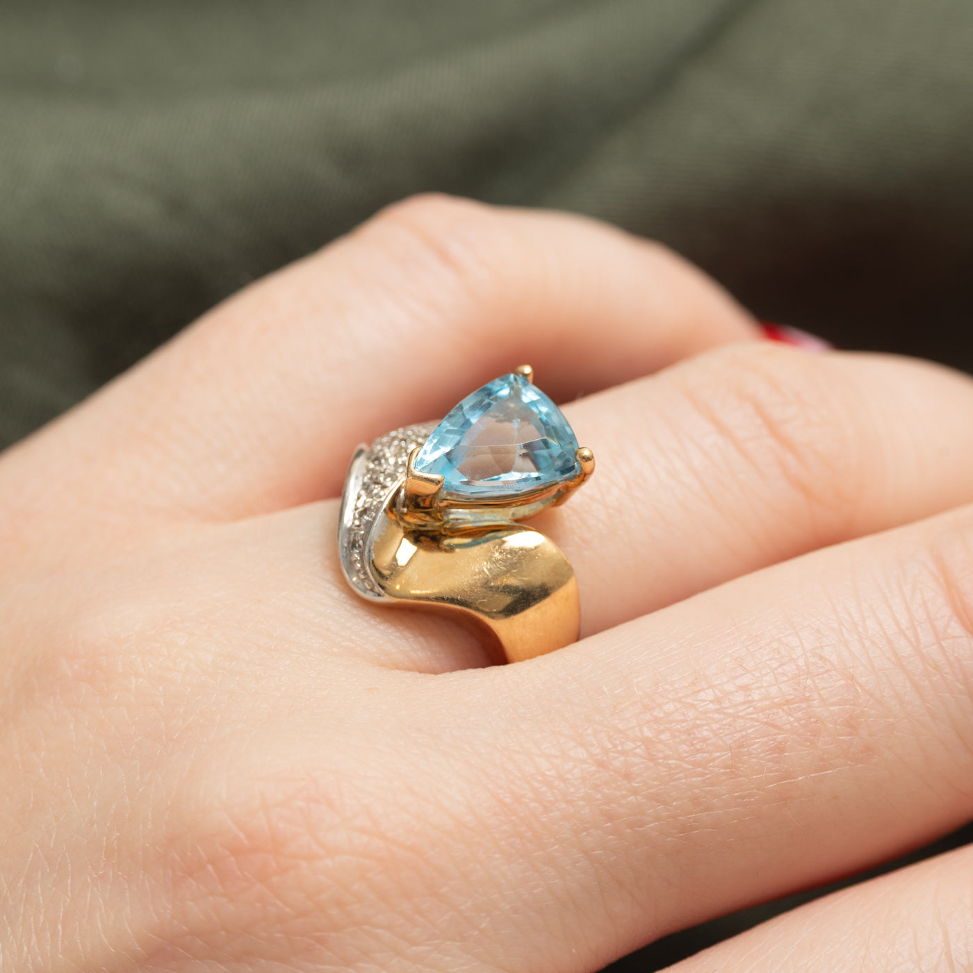 14k Blue Topaz & Diamond Wave Cocktail Ring | 2.77ct, 0.11ctw | SZ 6.25