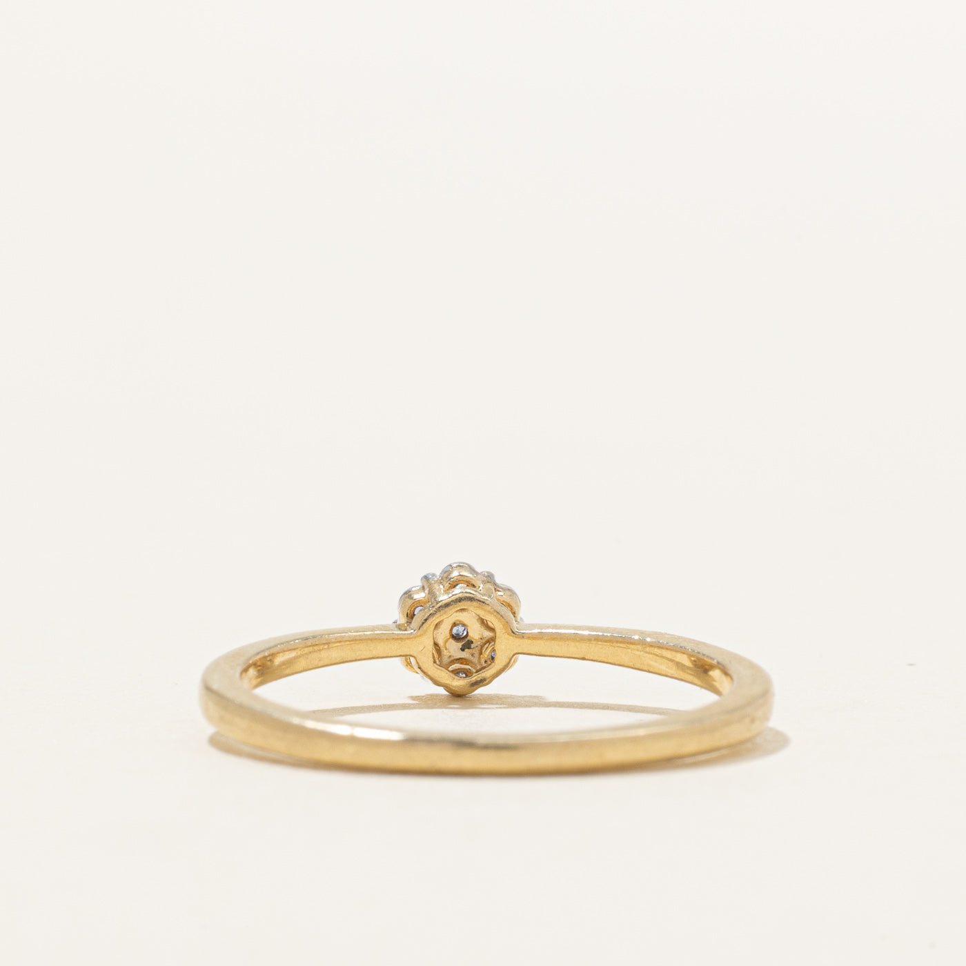 10K Diamond Floral Cluster Ring | SZ 7.0