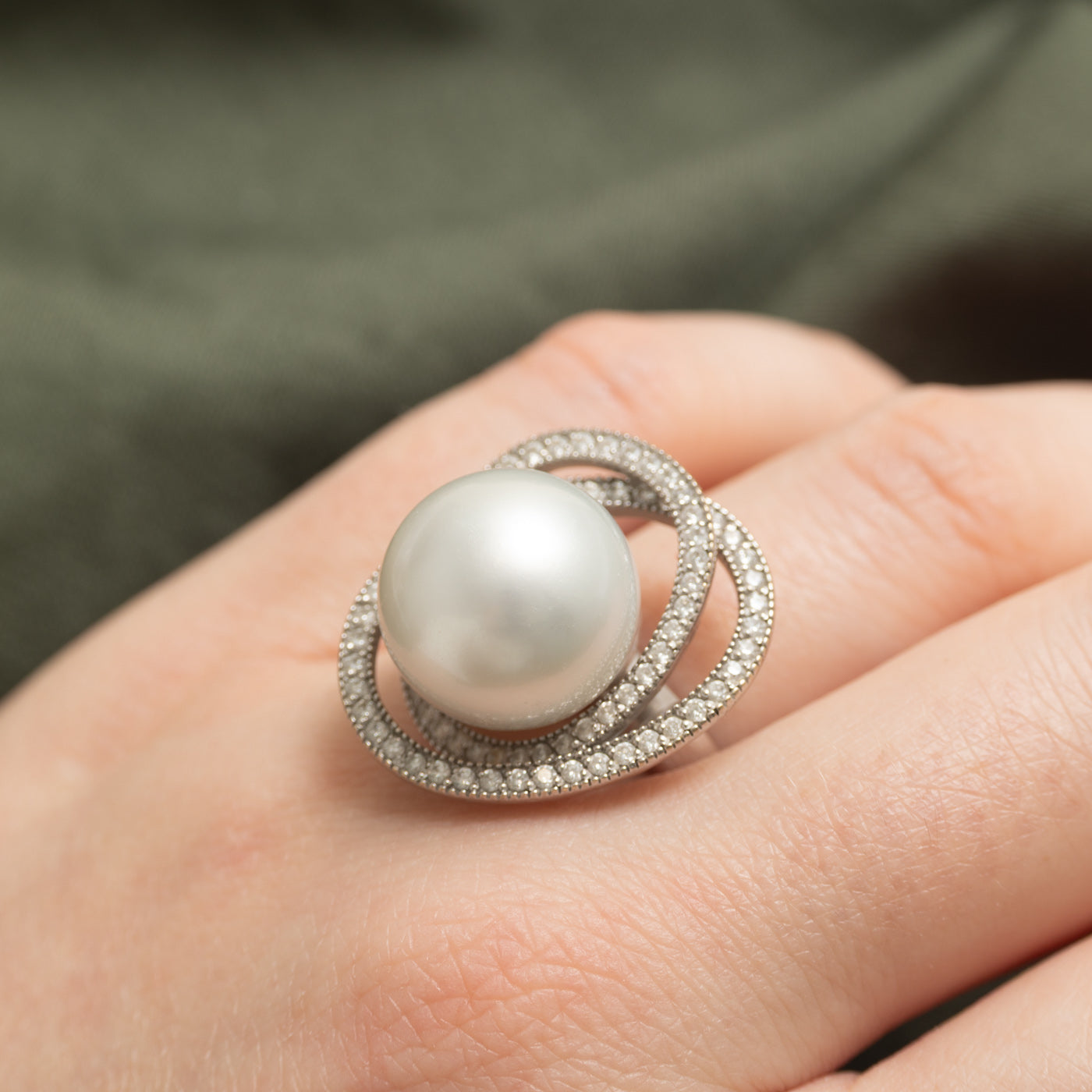 18k South Sea Pearl & Diamond Halo Cocktail Ring | 0.80ctw | SZ 6.75