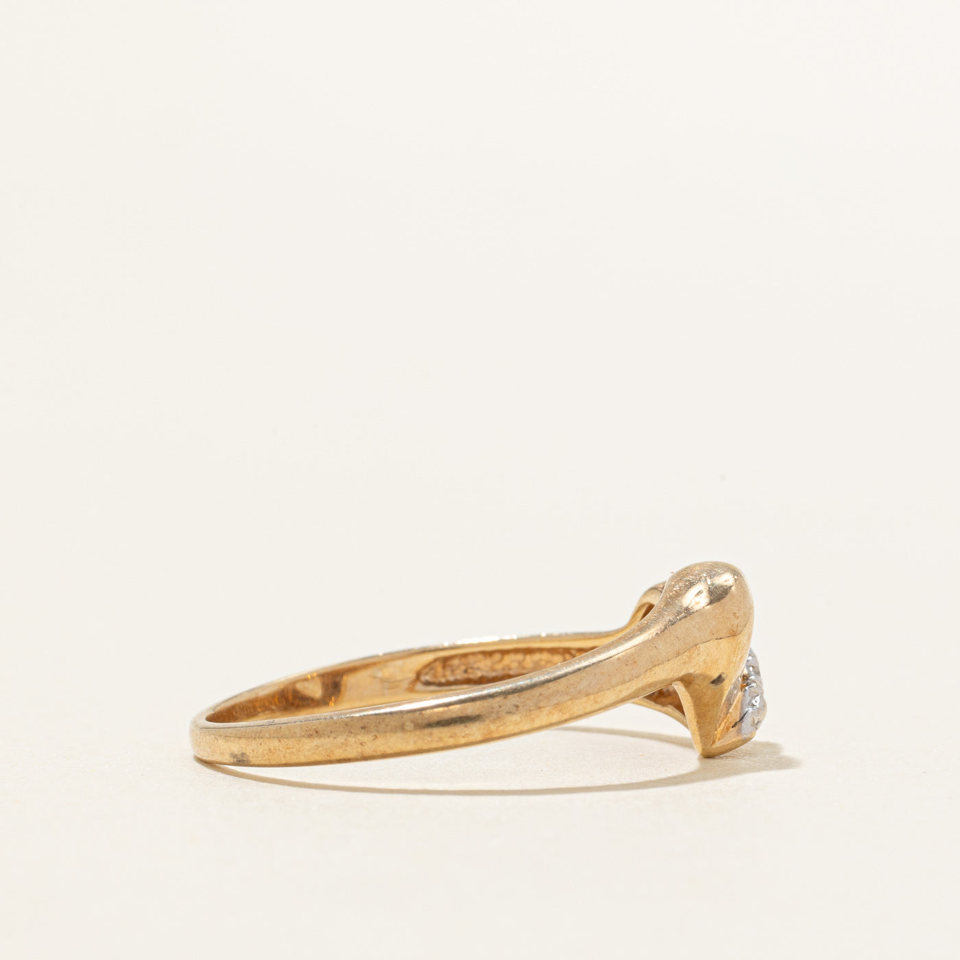 10K Diamond Textured Open Heart Ring | SZ 7.75