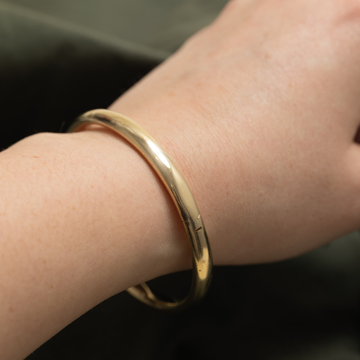 'Birks' 14k Yellow Gold Bangle Bracelet | 7"