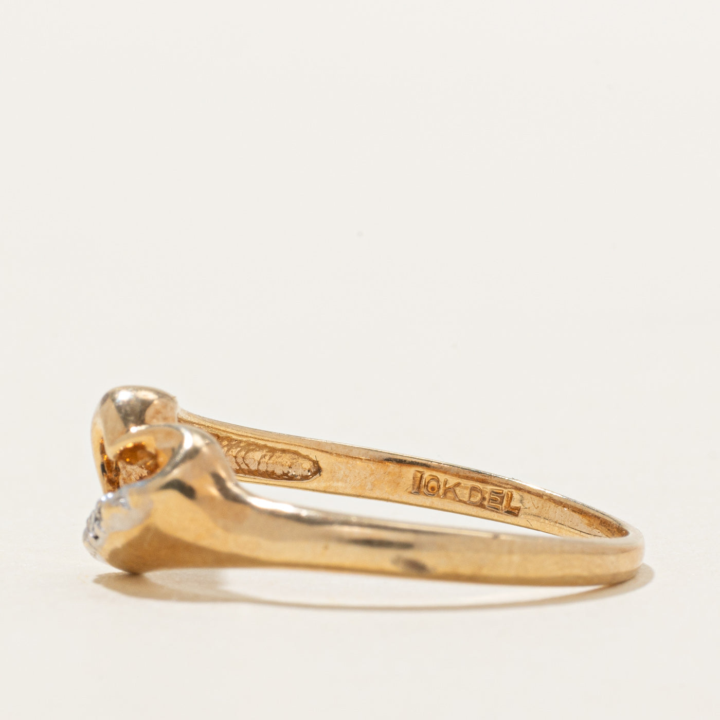 10K Diamond Textured Open Heart Ring | SZ 7.75