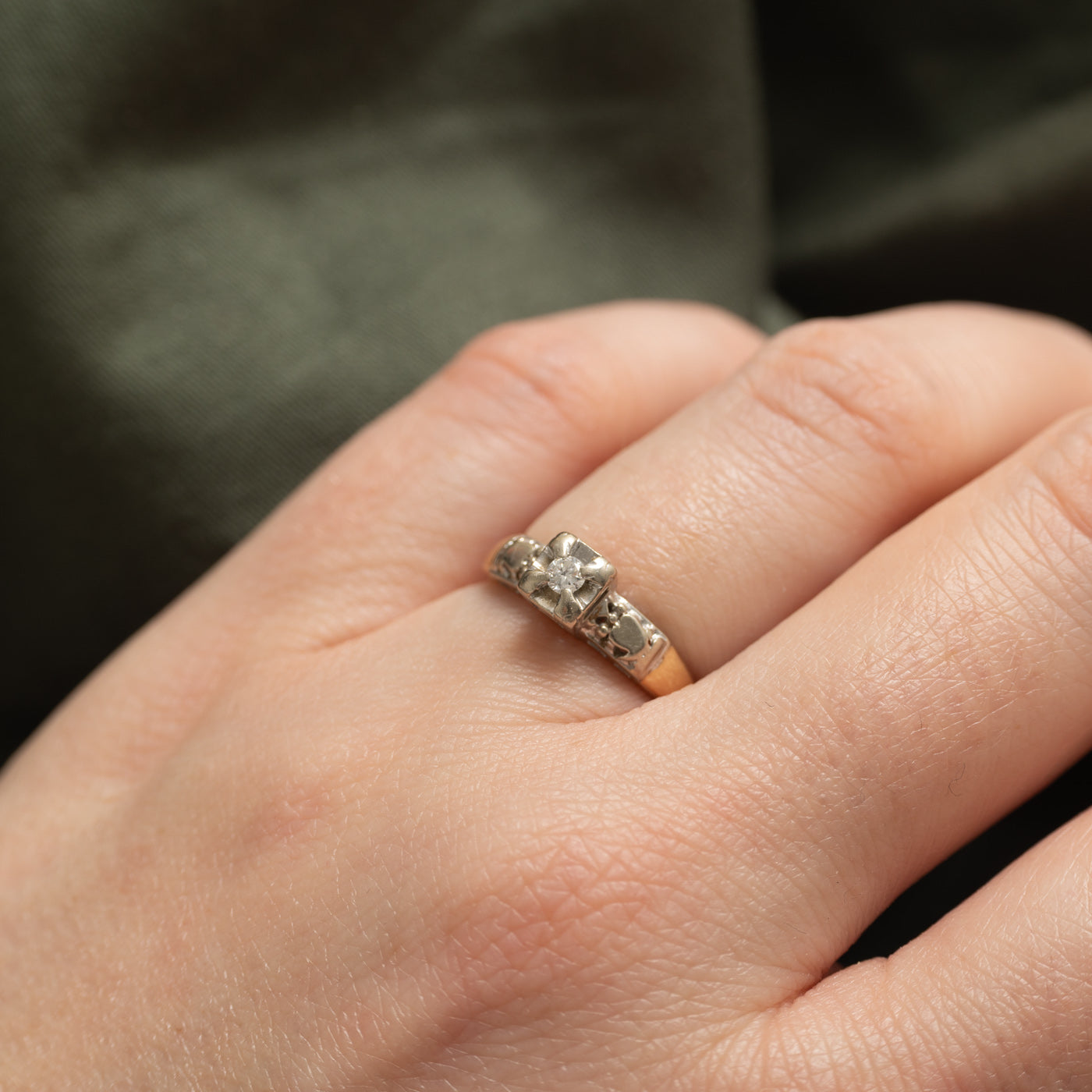 14K Two Tone Gold Illusion Set Diamond Textured Ring | SZ 4.5