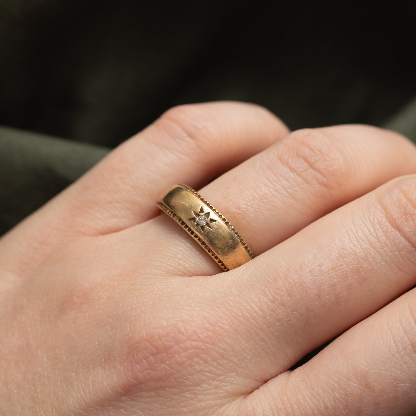 10k Star Set Diamond Textured Band | SZ 8.75