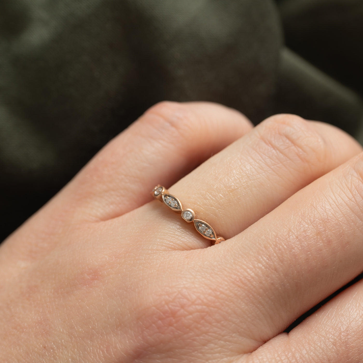 10K Semi Eternity Diamond Marquise Pattern Band | SZ 6.25