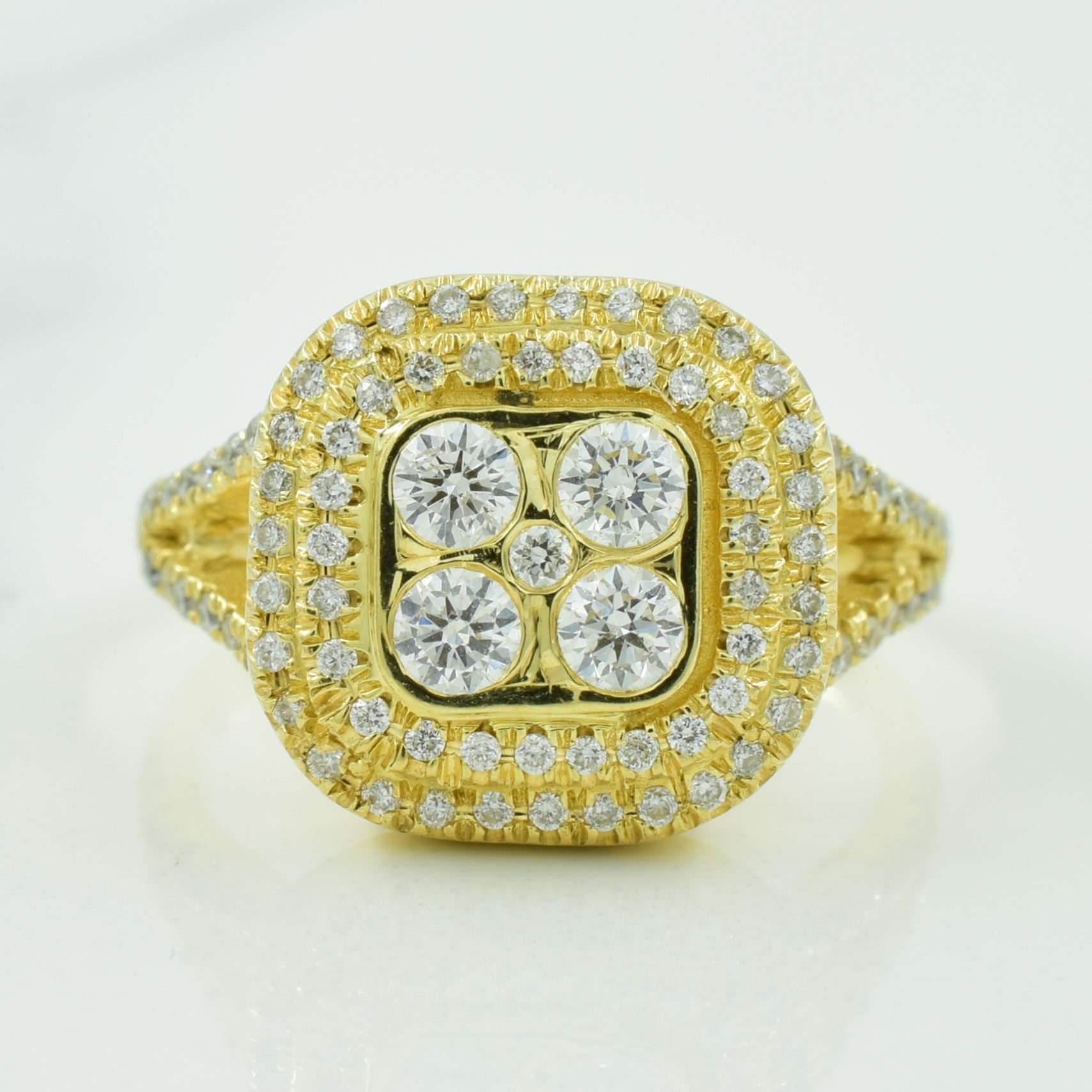 Diamond Halo Ring | 0.84ctw | SZ 6.5 |
