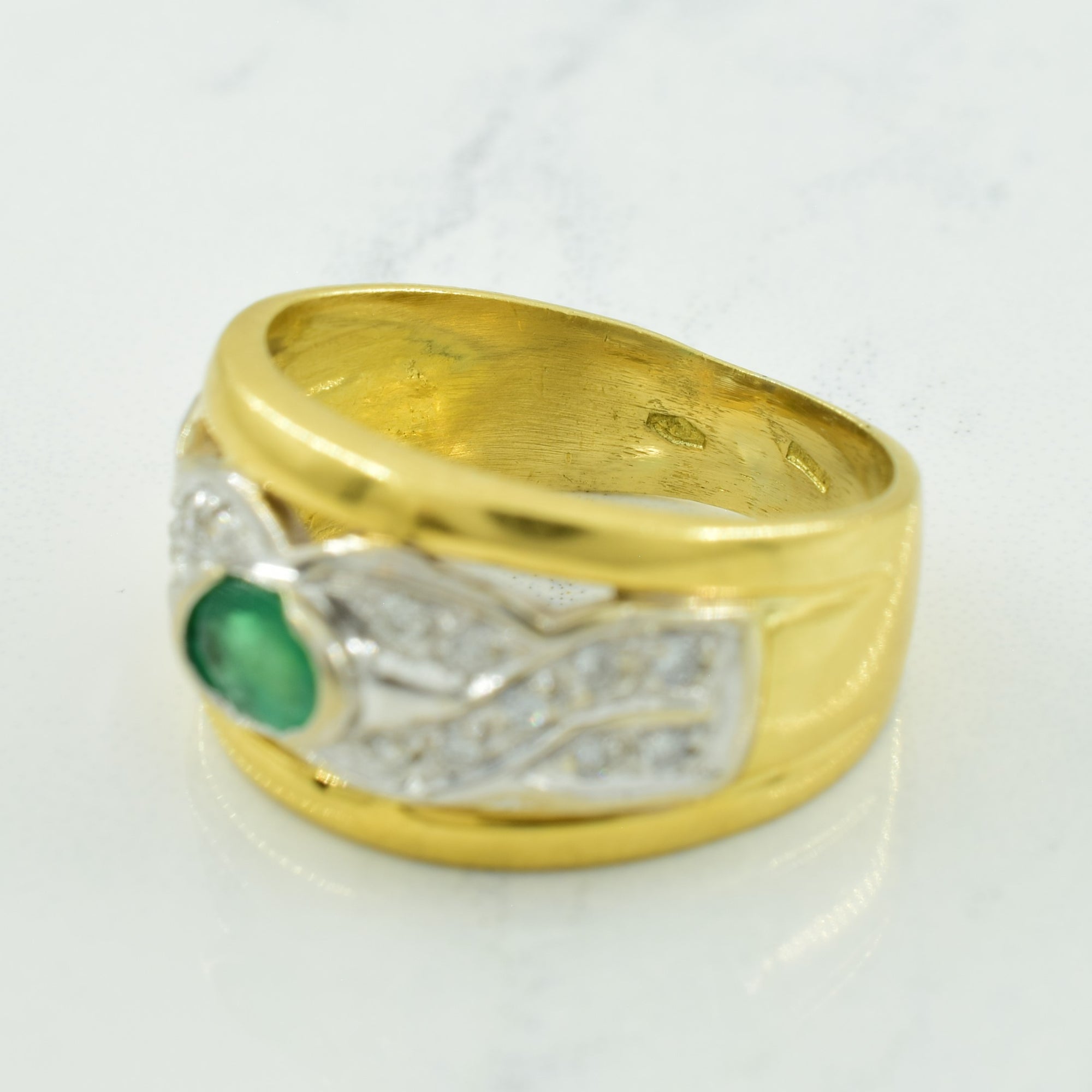 Emerald & Diamond Ring | 0.32ct, 0.18ctw | SZ 6 |