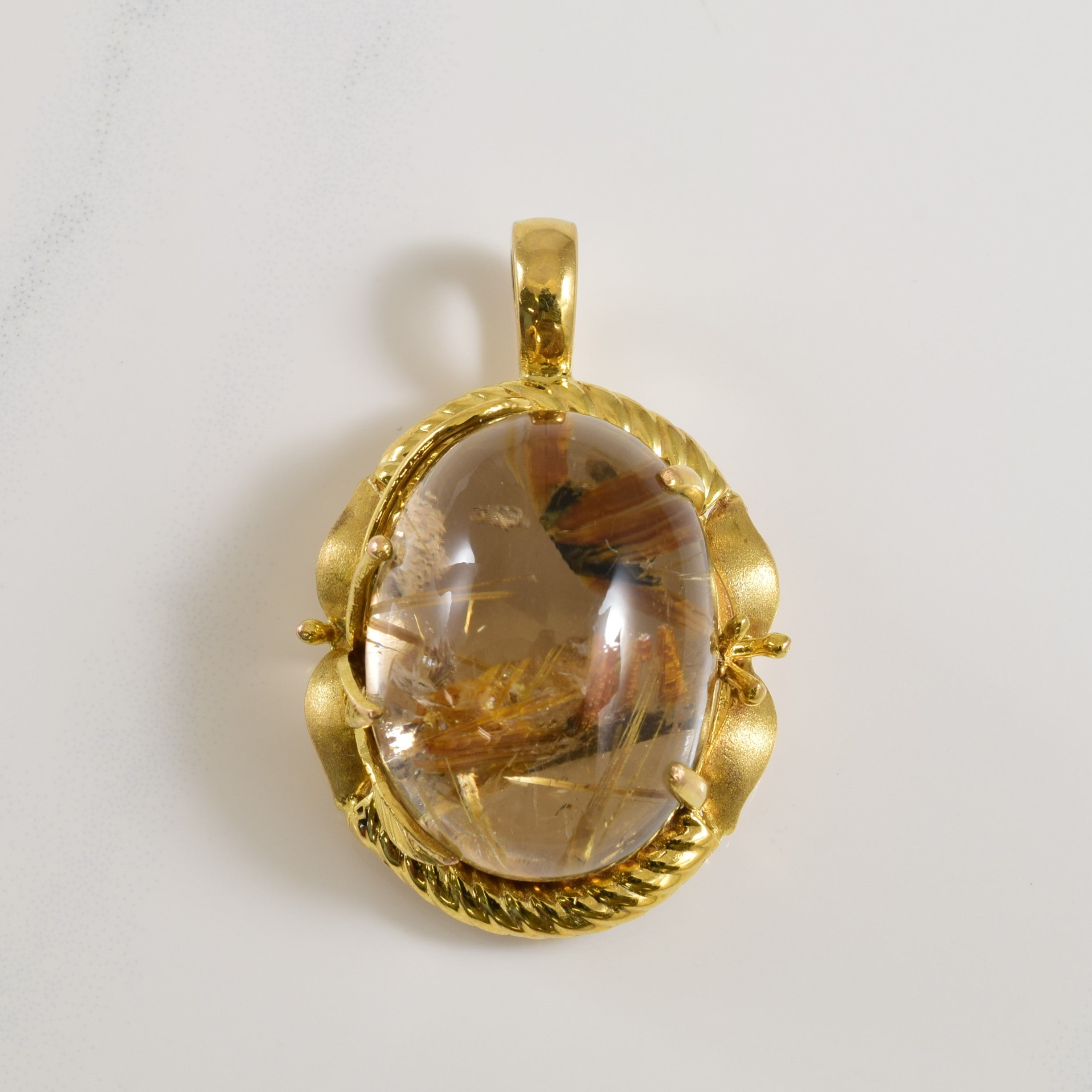 Rutilated Quartz Pendant | 65.00ct |