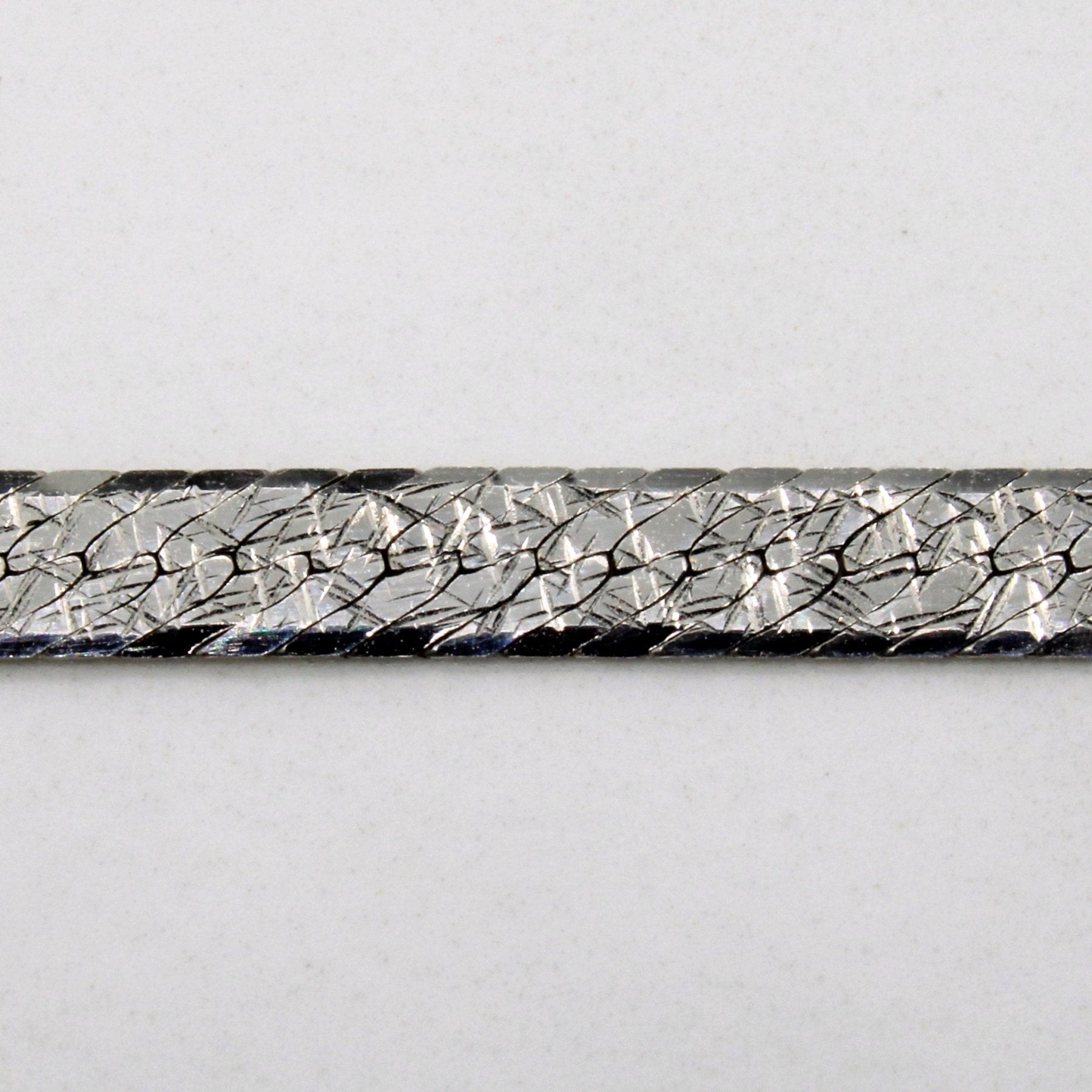 10k Reversible Nugget Detailed Herringbone Chain | 18