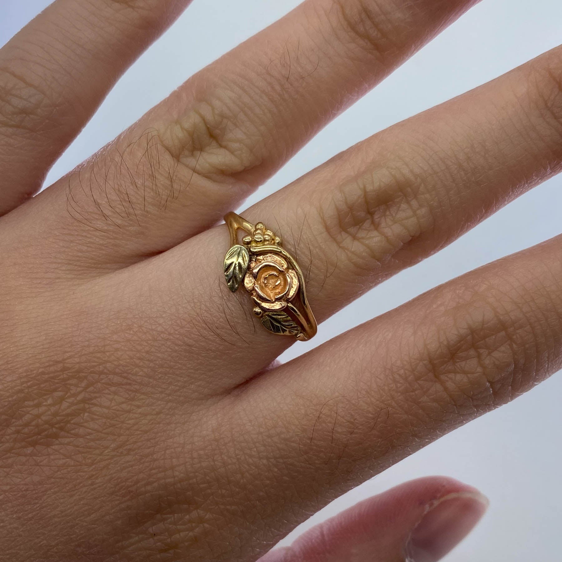 10k Two Tone Gold Flower Ring | SZ 6.25 | - 100 Ways