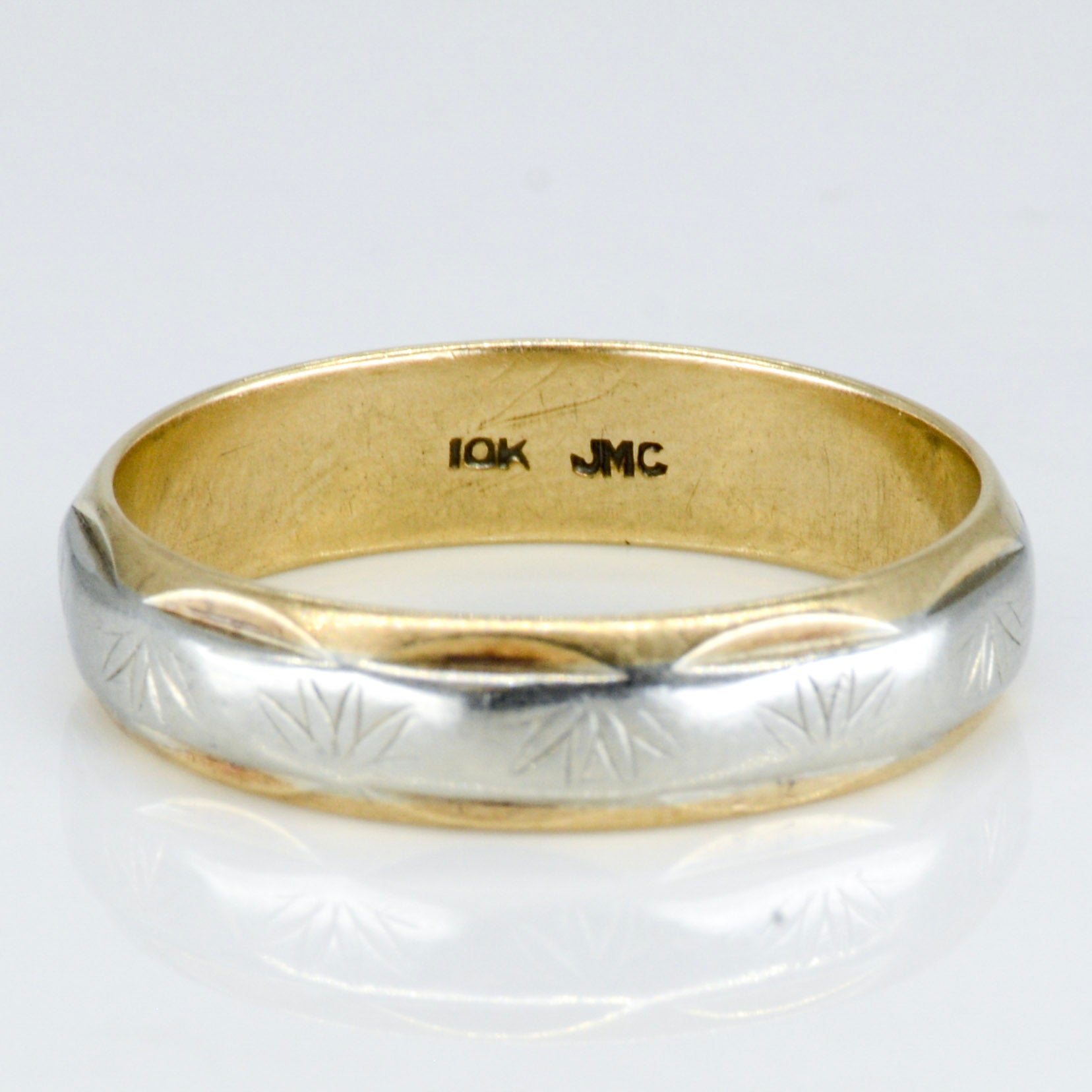 10k Two Tone Starburst Patterned Band | SZ 11 | - 100 Ways