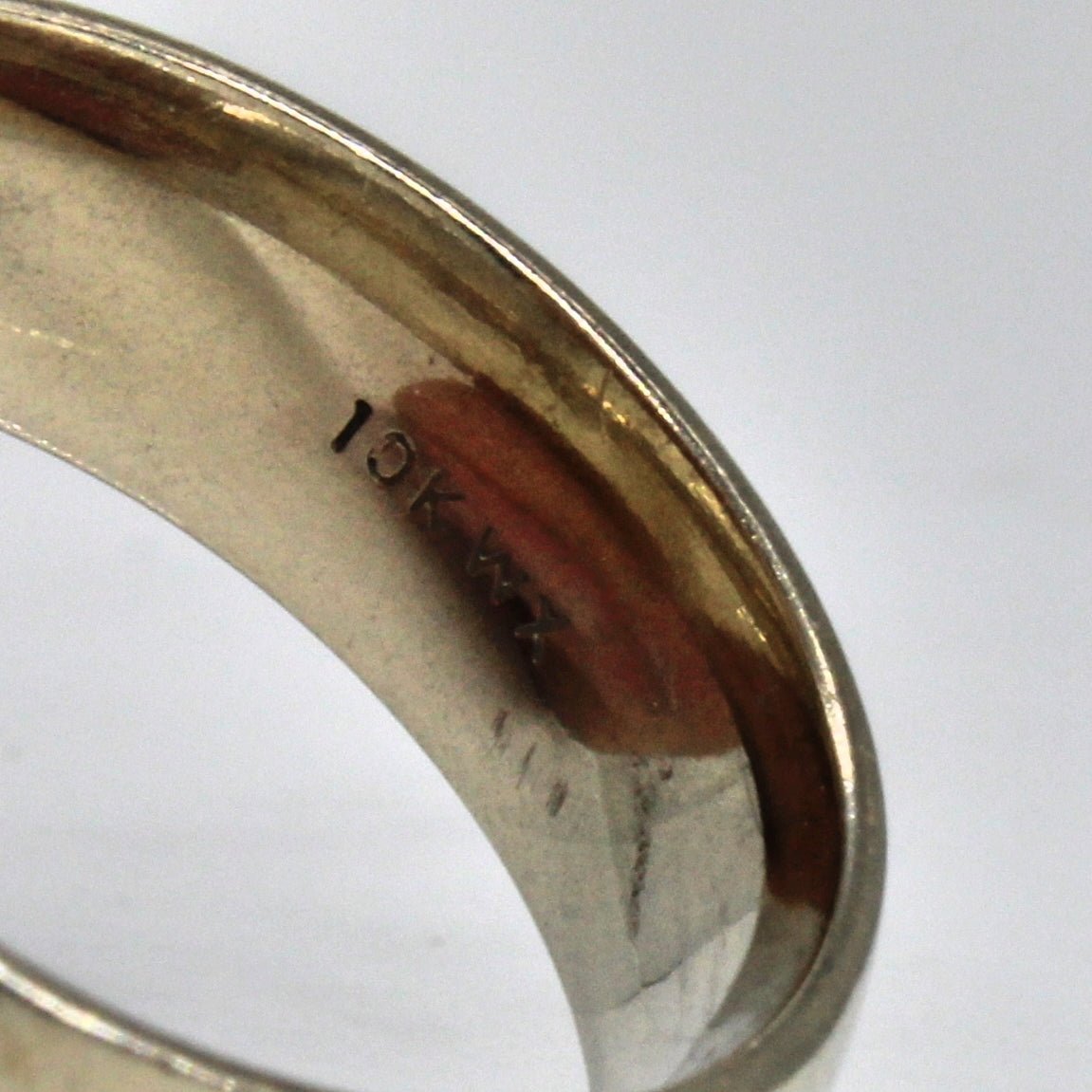 10k White Gold Band | SZ 7.25 | - 100 Ways