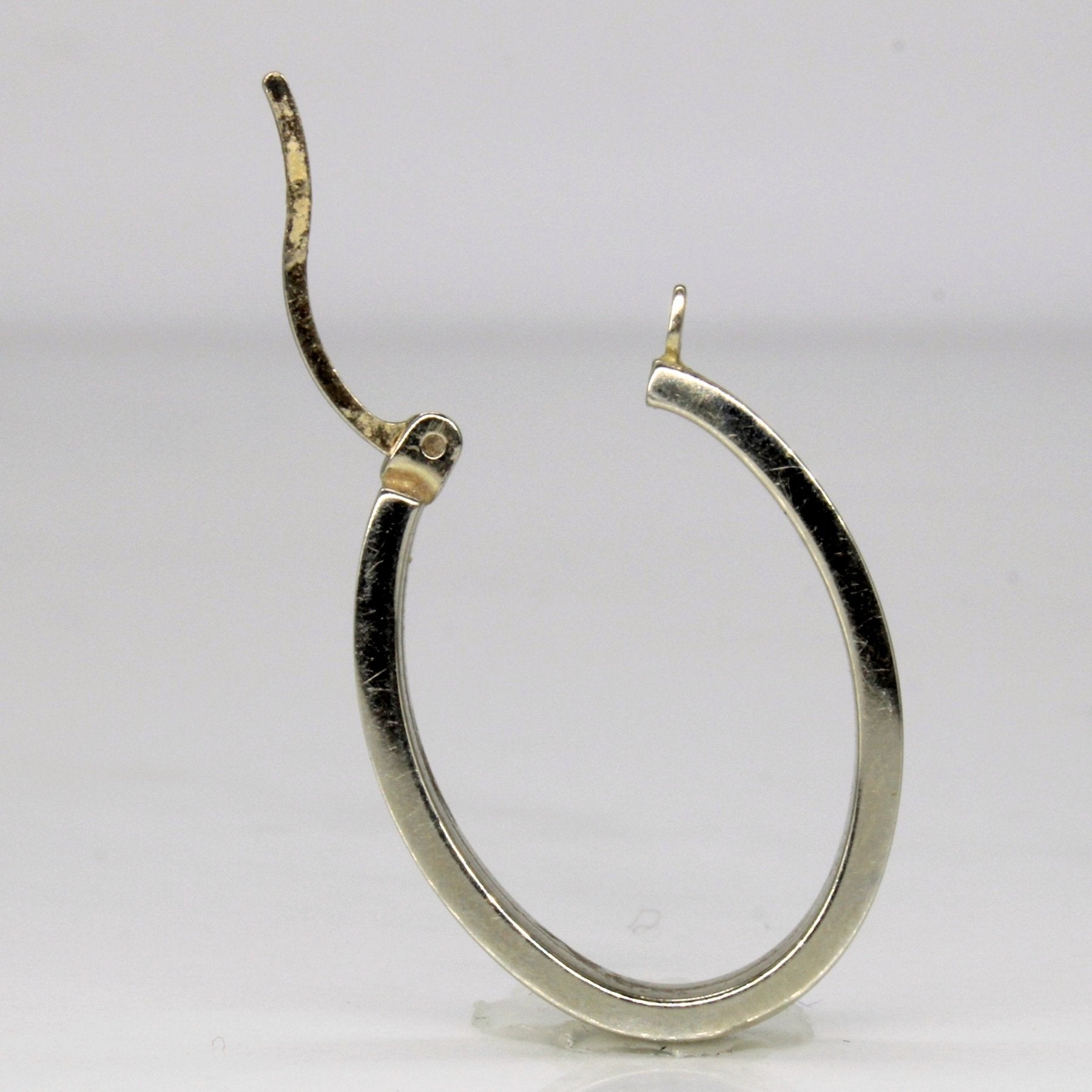 10k White Gold Oval Hoop Earrings - 100 Ways