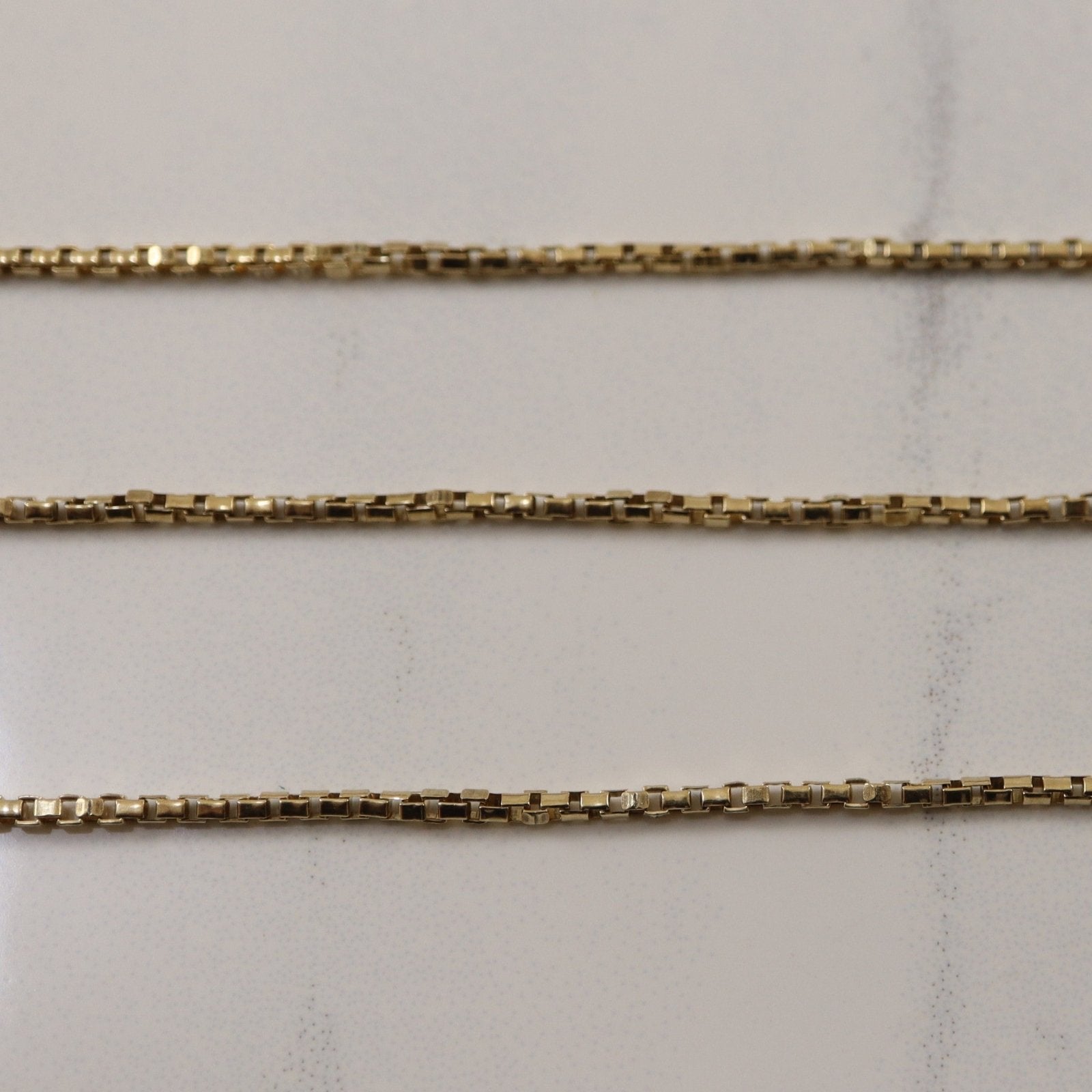 10k Yellow Gold Box Chain | 21.5" | - 100 Ways