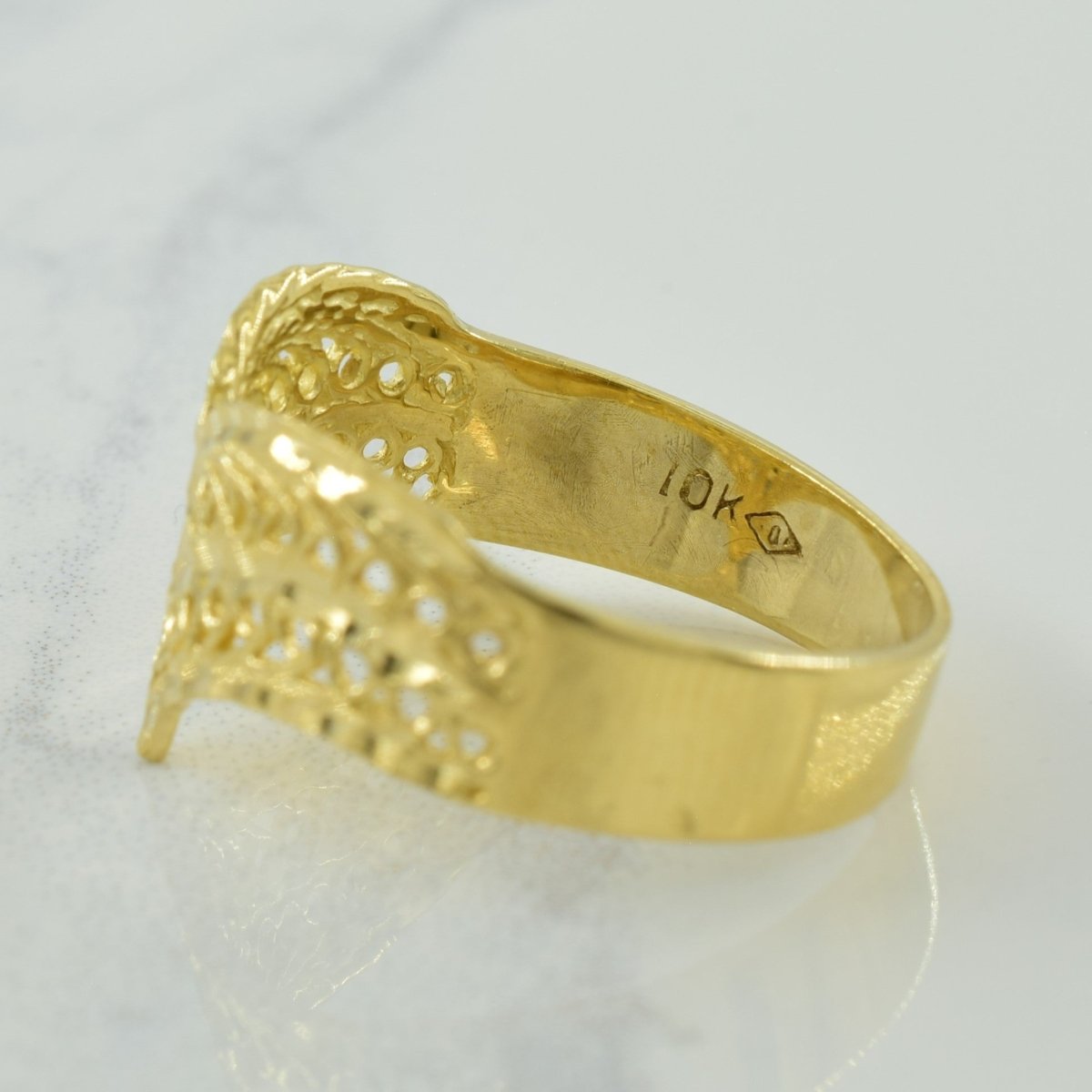10k Yellow Gold Chevron Ring | SZ 8.75 | - 100 Ways