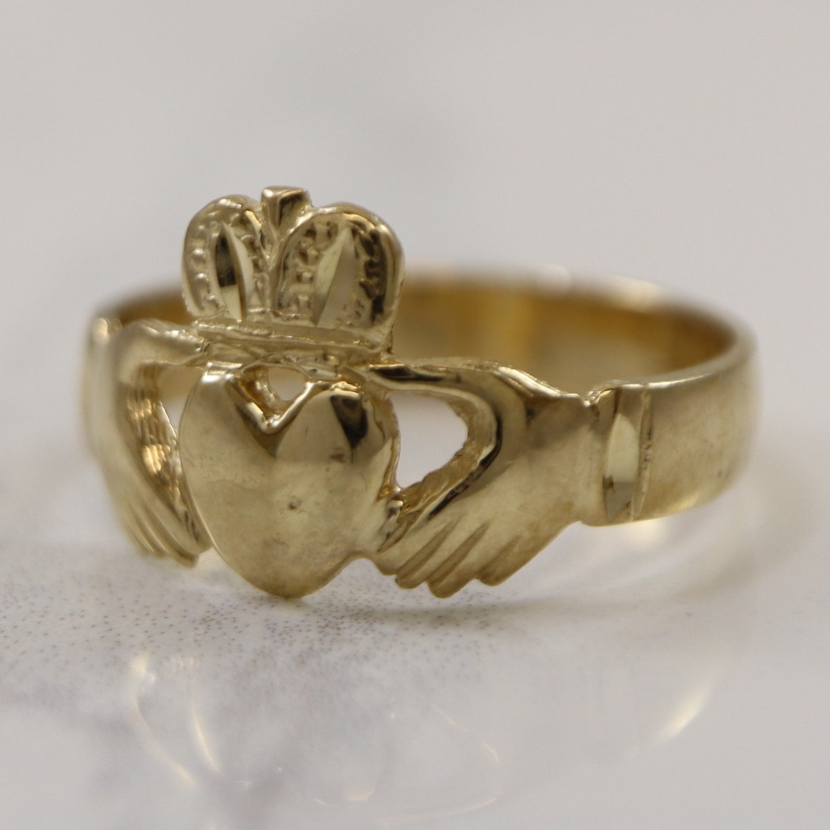 10k Yellow Gold Claddagh Ring | SZ 11.25 | - 100 Ways