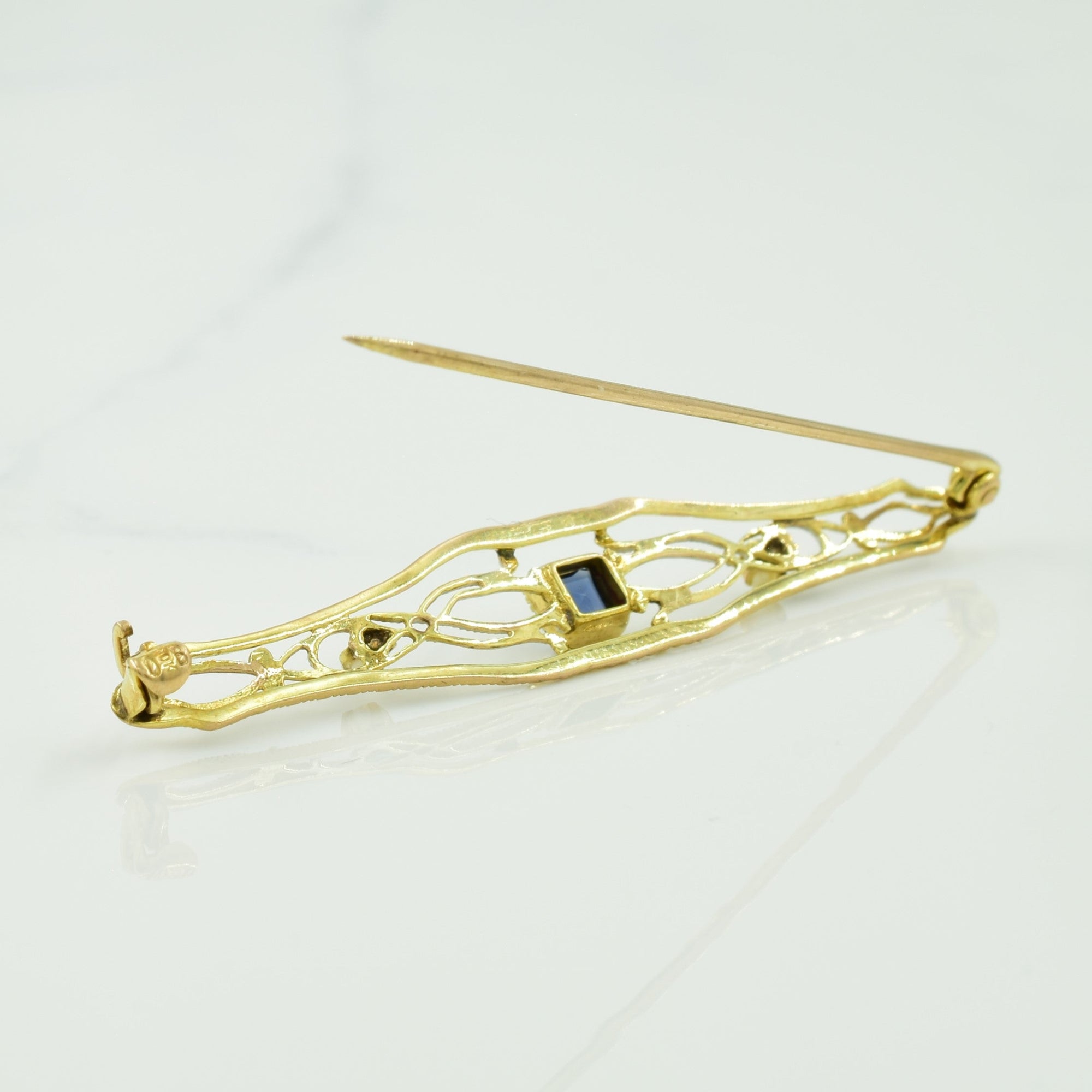 Paste (Glass) & Seed Pearl 10k Brooch | 0.85ct, 0.10ctw |