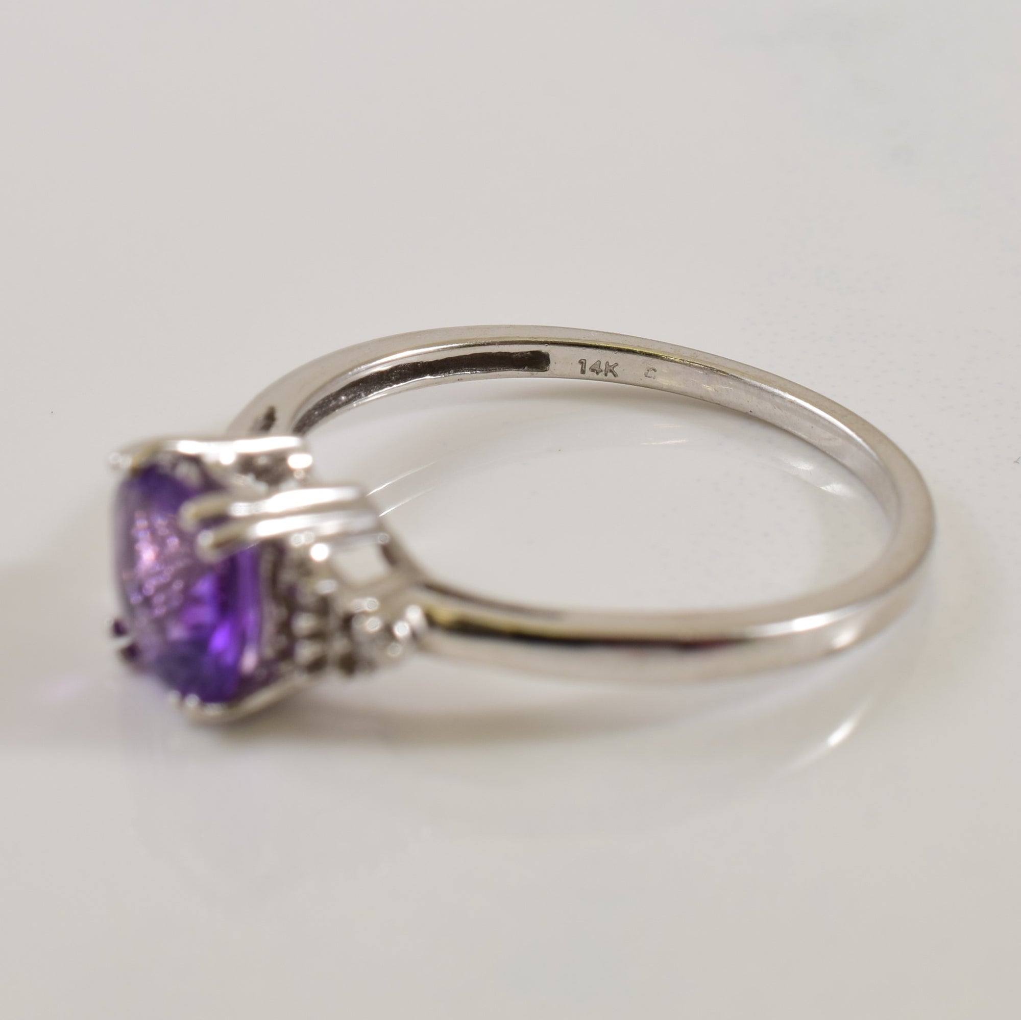 Amethyst & Diamond Ring | 1.00ct, 0.01ctw | SZ 7 |