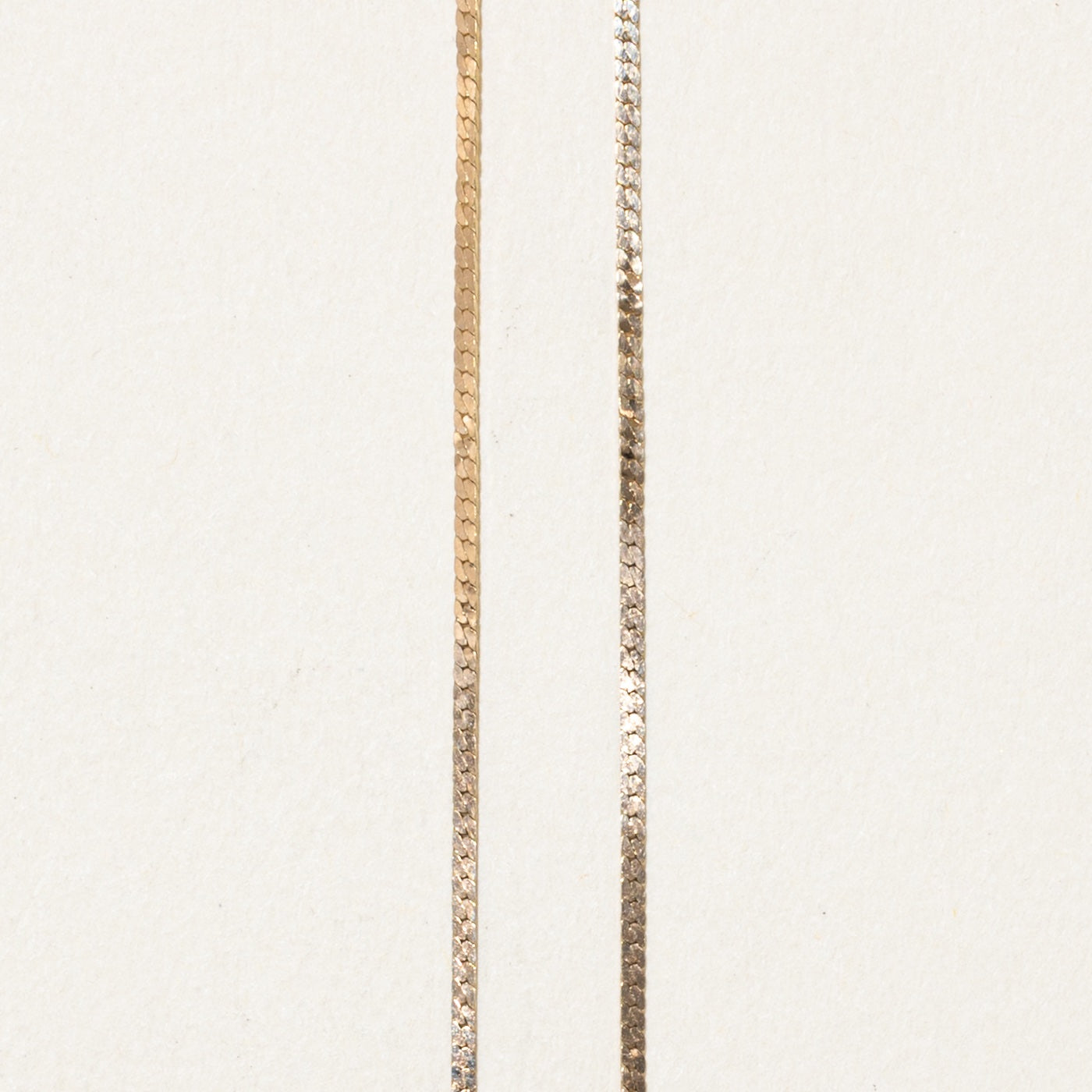 10k Scattered Diamond Vine Pendant Necklace | 16"