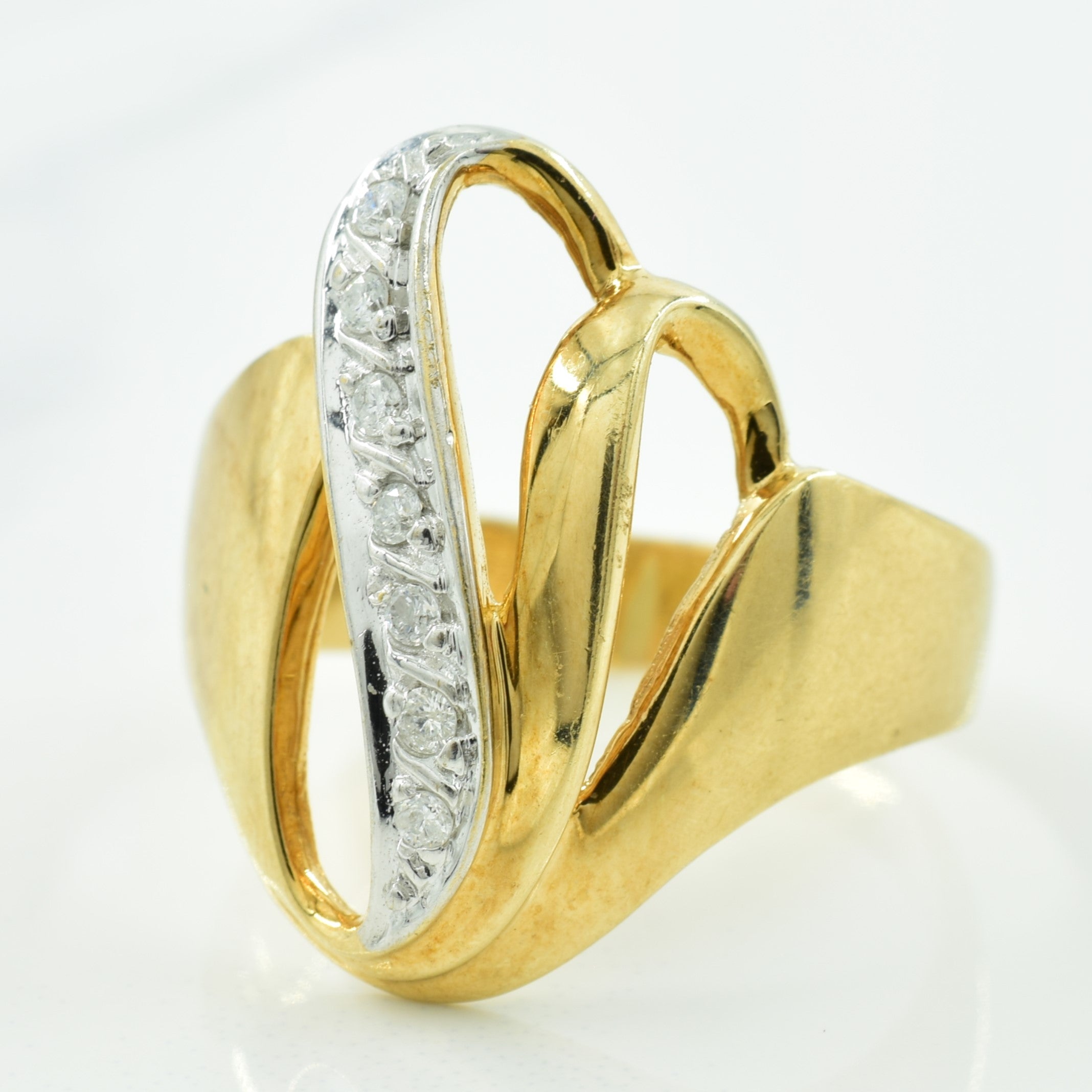 Diamond Cocktail Ring | 0.10ctw | SZ 9 |