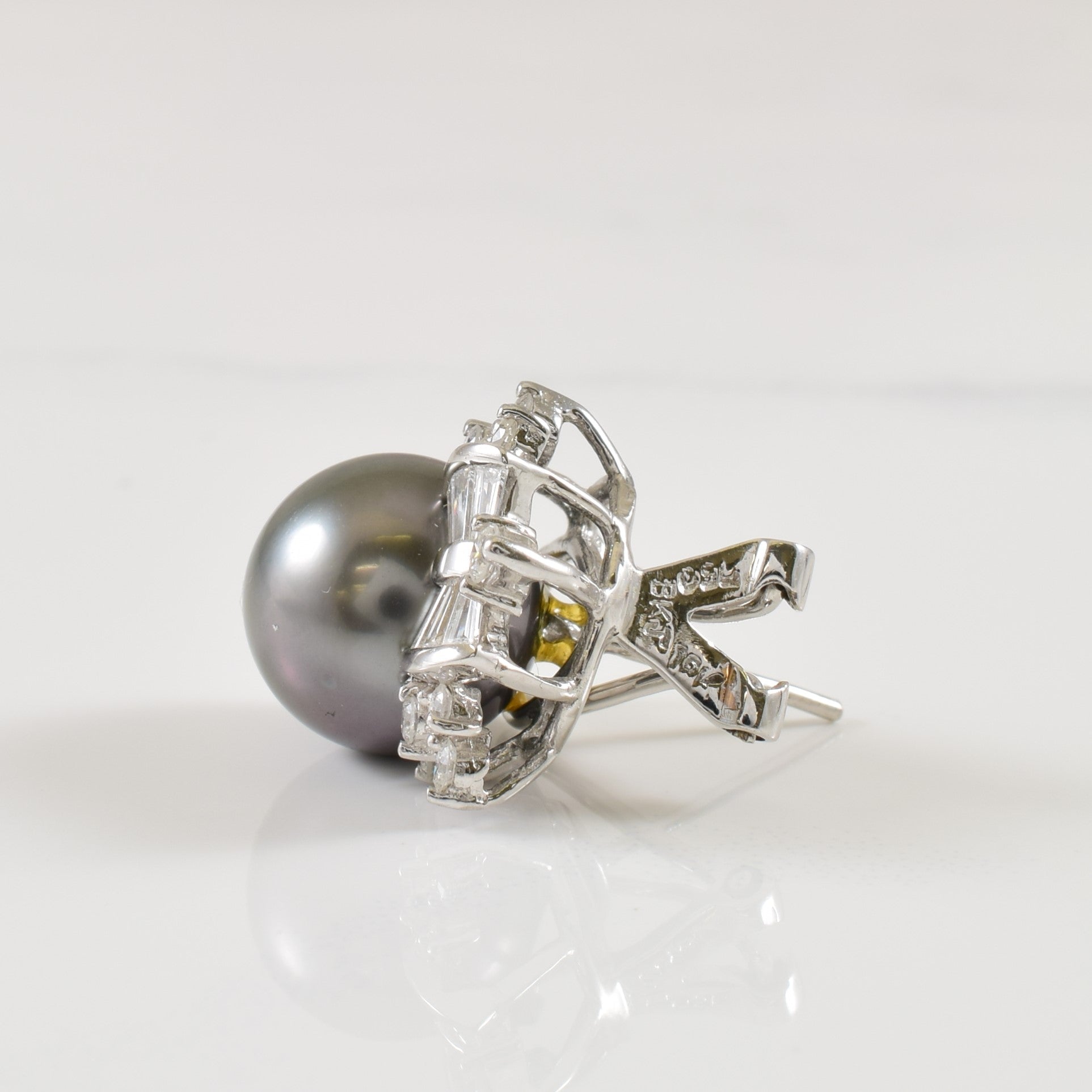 Tahitian Pearl & Diamond Earrings | 20.02ctw (10.60mm), 0.60ctw |