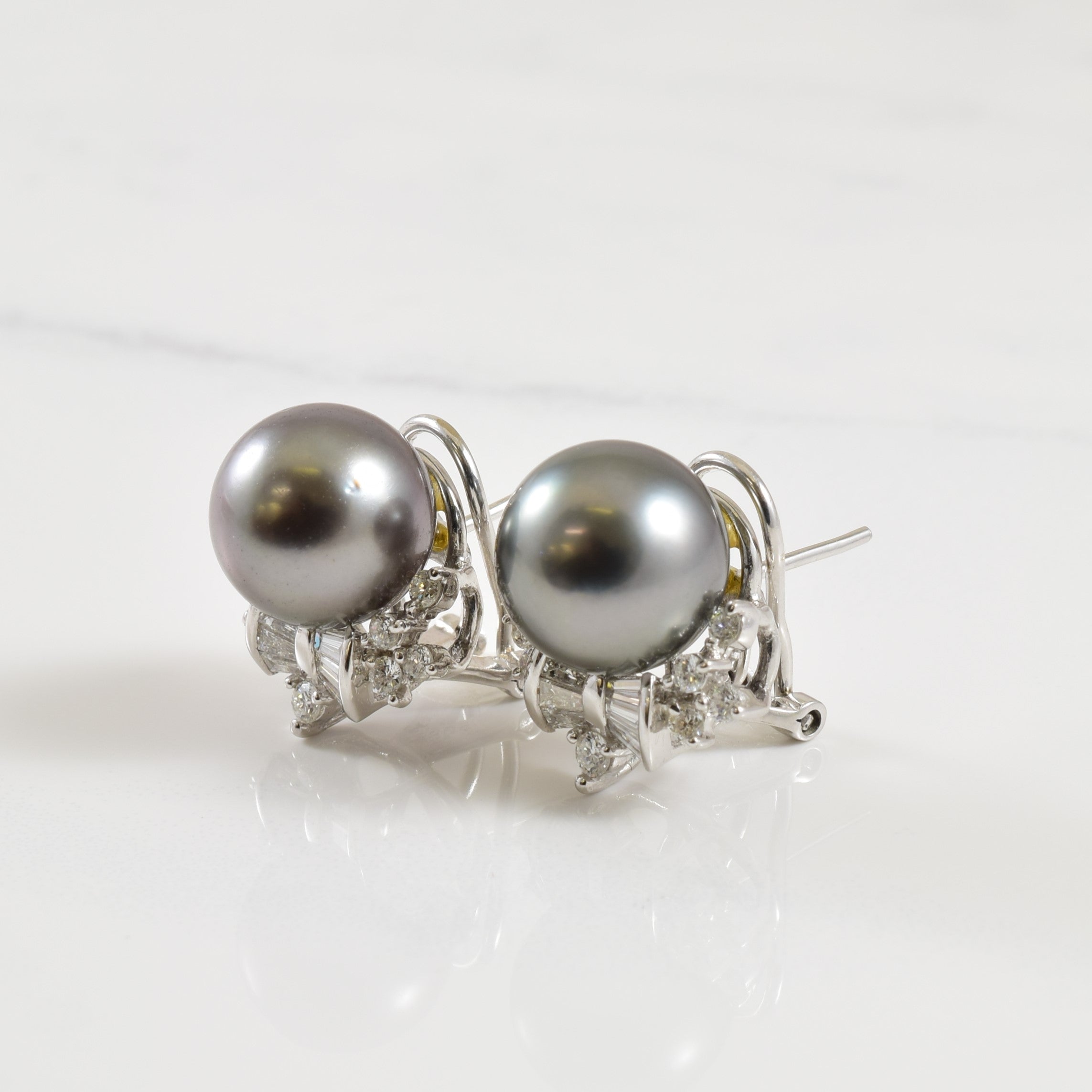 Tahitian Pearl & Diamond Earrings | 20.02ctw (10.60mm), 0.60ctw |