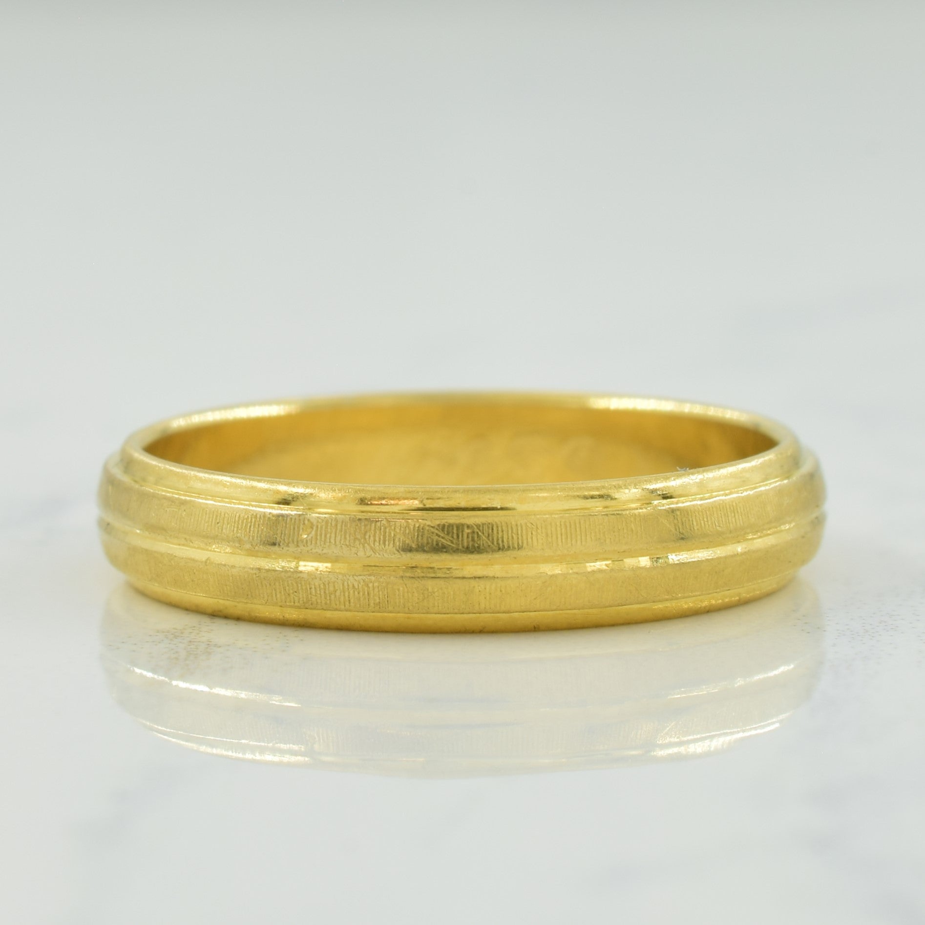 18k Yellow Gold Band | SZ 8.25 |
