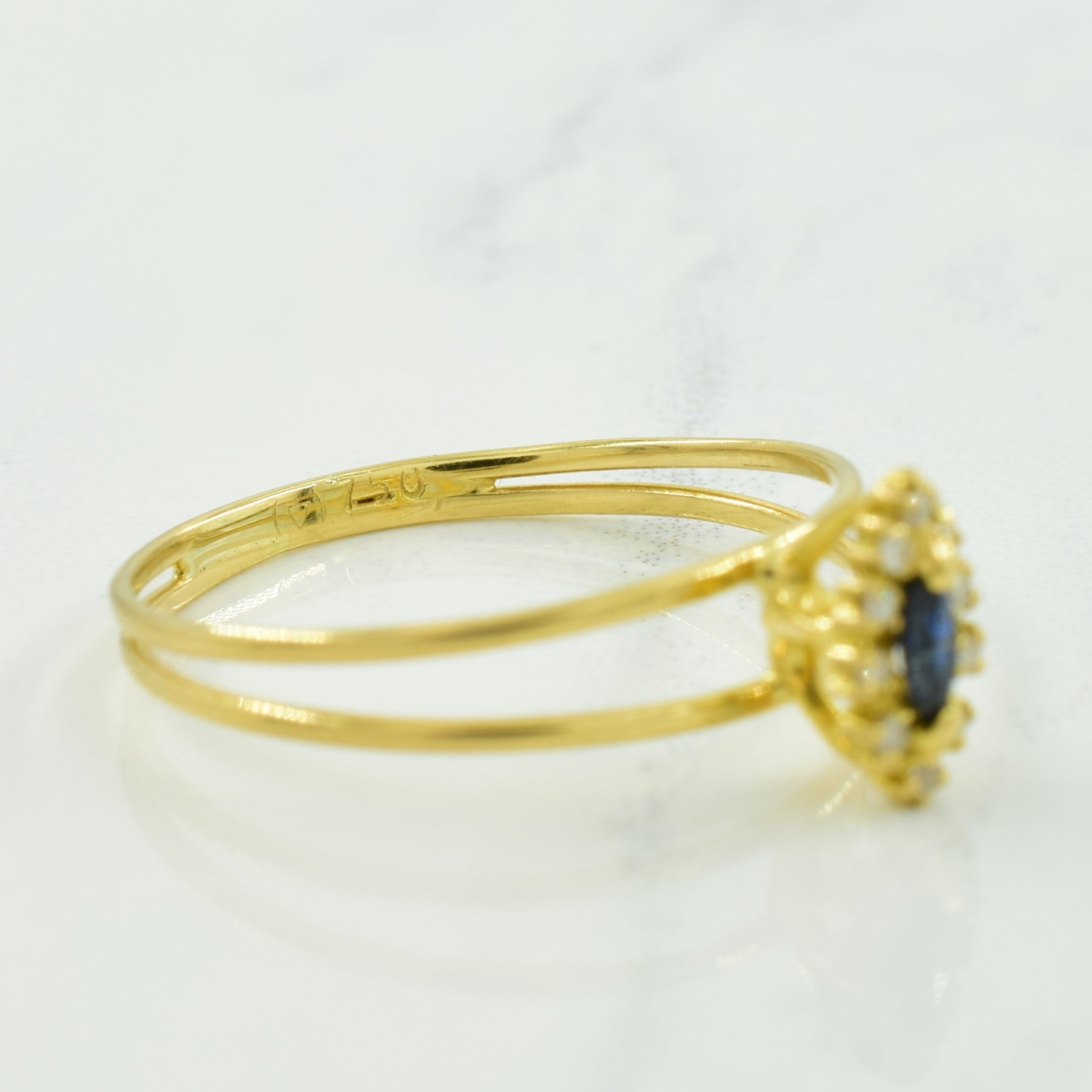 Sapphire & Diamond Ring | 0.05ct, 0.04ctw | SZ 7 |