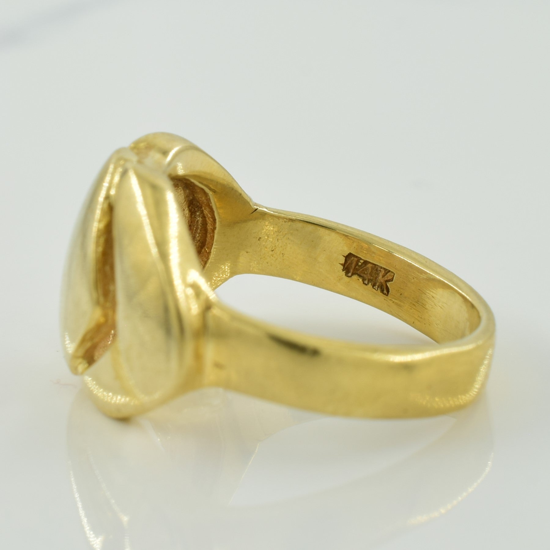 14k Yellow Gold Ring | SZ 5.75 |