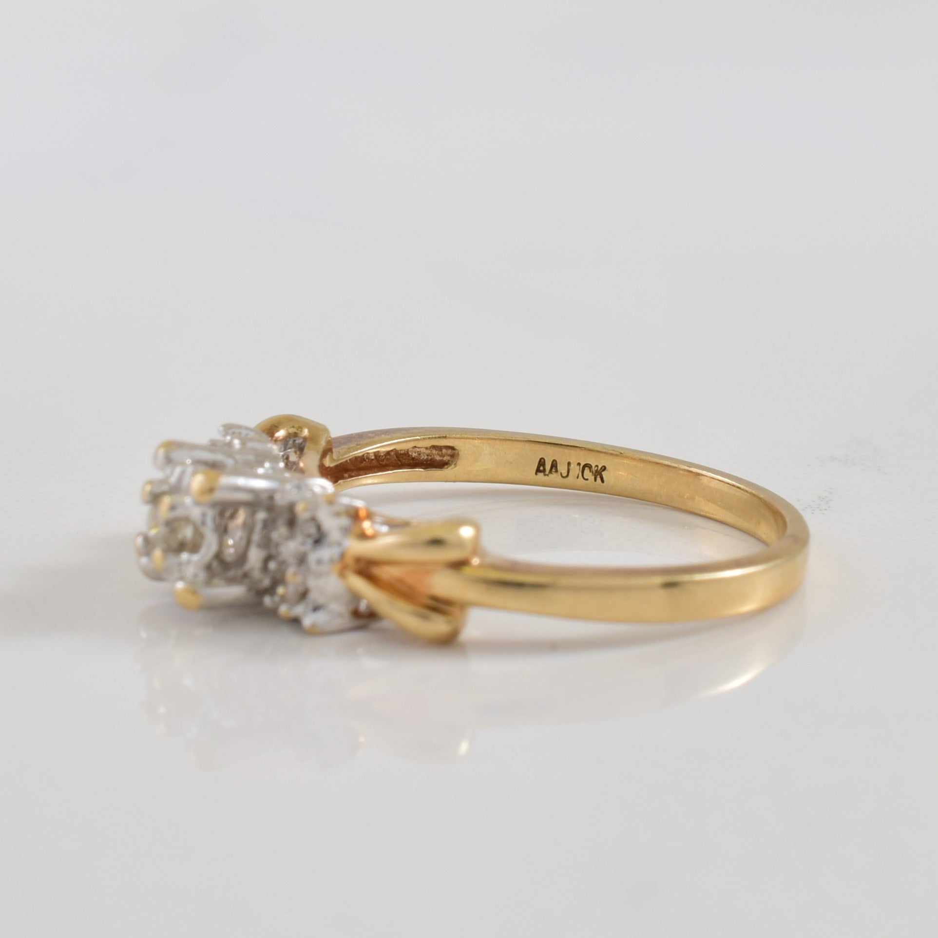 Bague sertie de diamants | 0,09 ct | Taille 6,75 |