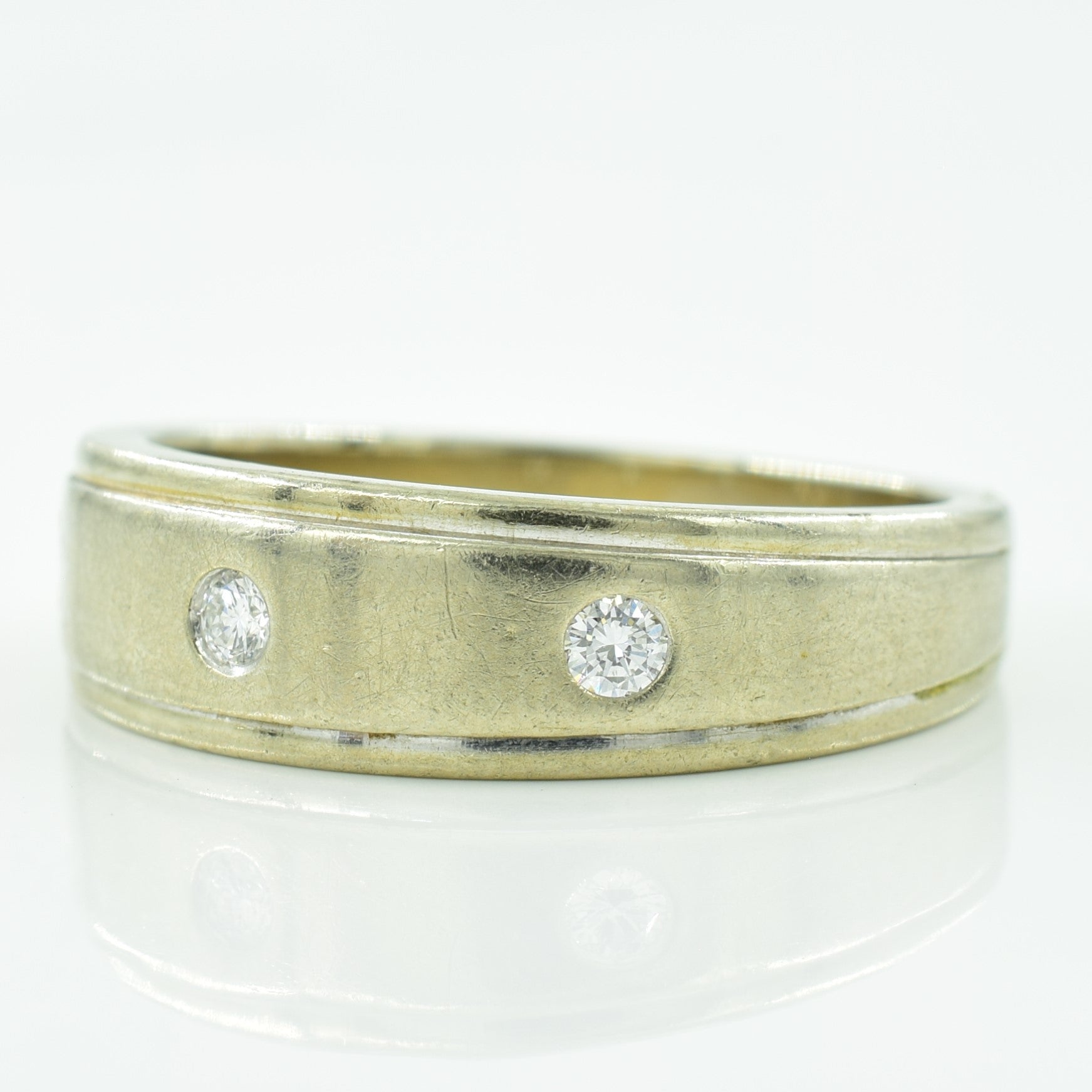 Three Stone Diamond Ring | 0.09ctw | SZ 7 |