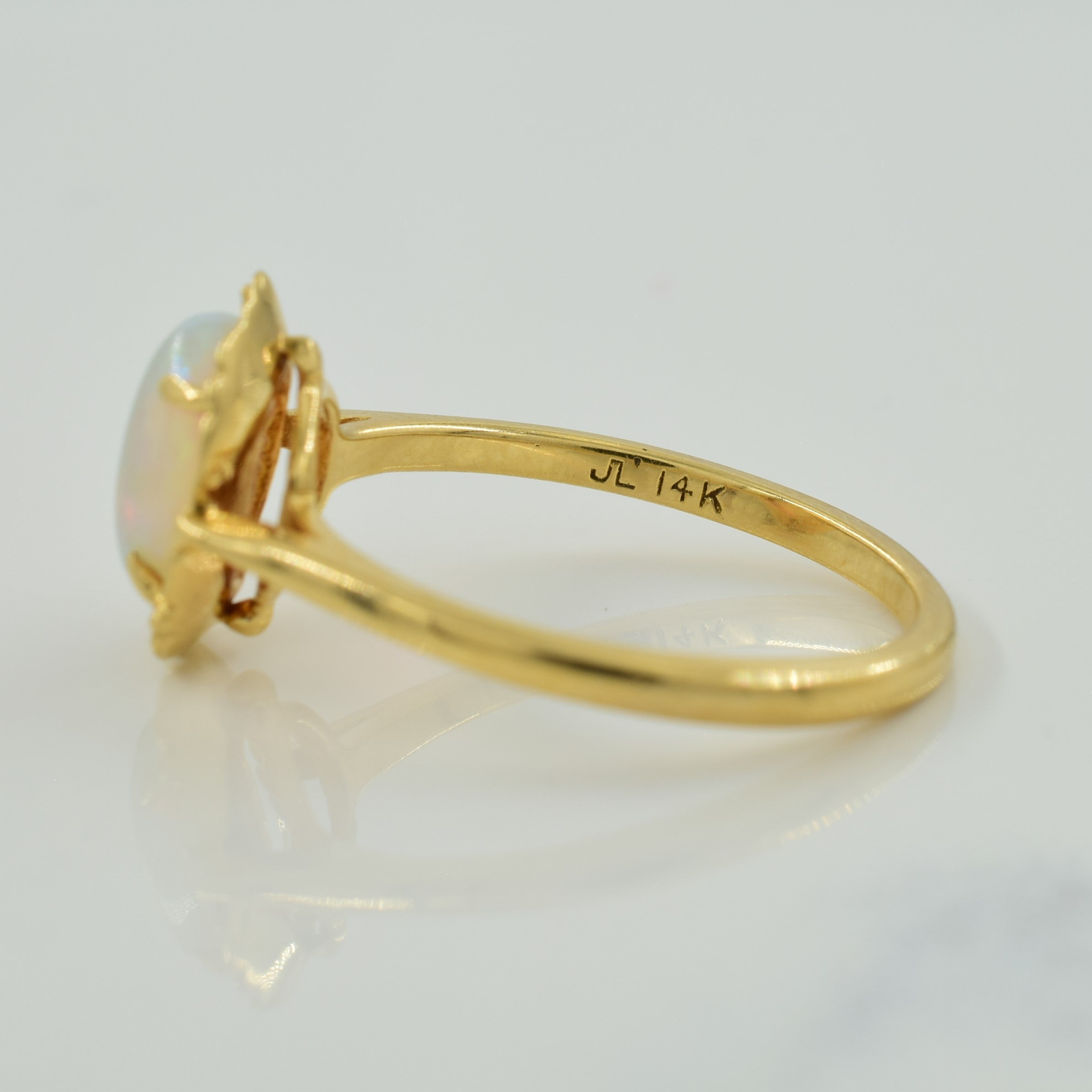 Opal Ring | 0.90ct | SZ 5.75 |