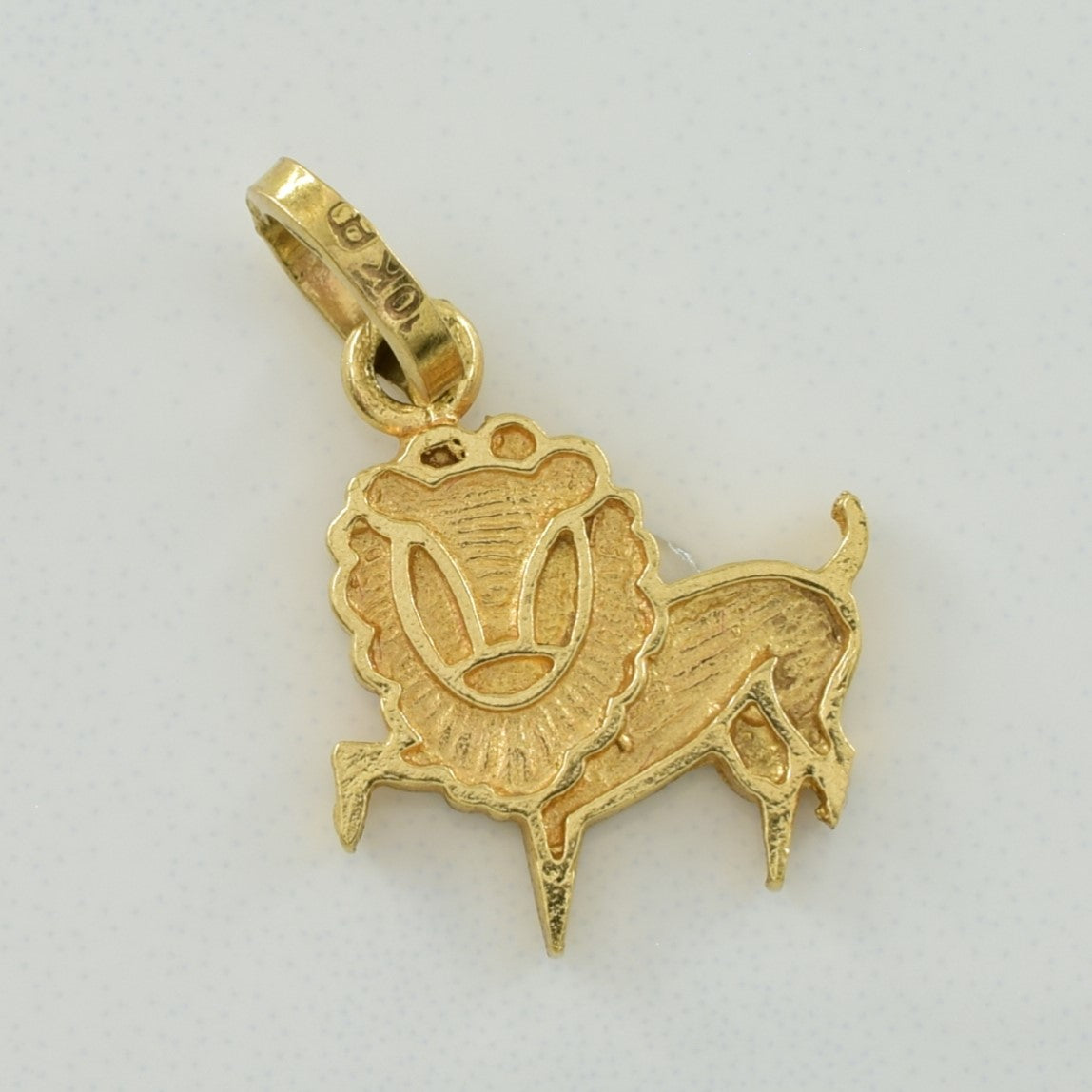 10k Yellow Gold Lion Charm |