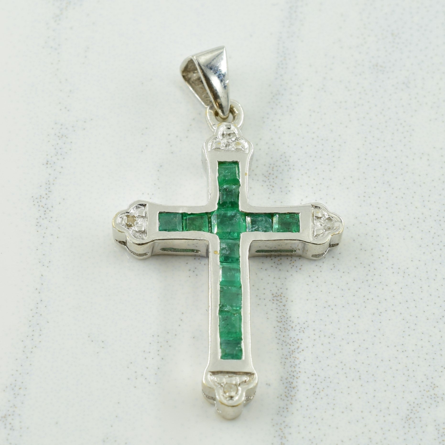 Emerald & Diamond Cross Pendant | 0.25ctw, 0.02ctw |