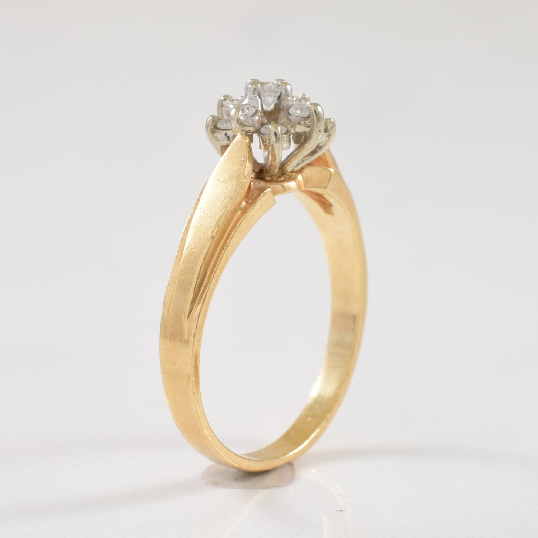 Diamond Starburst Ring | 0.20ctw | SZ 6.25 |