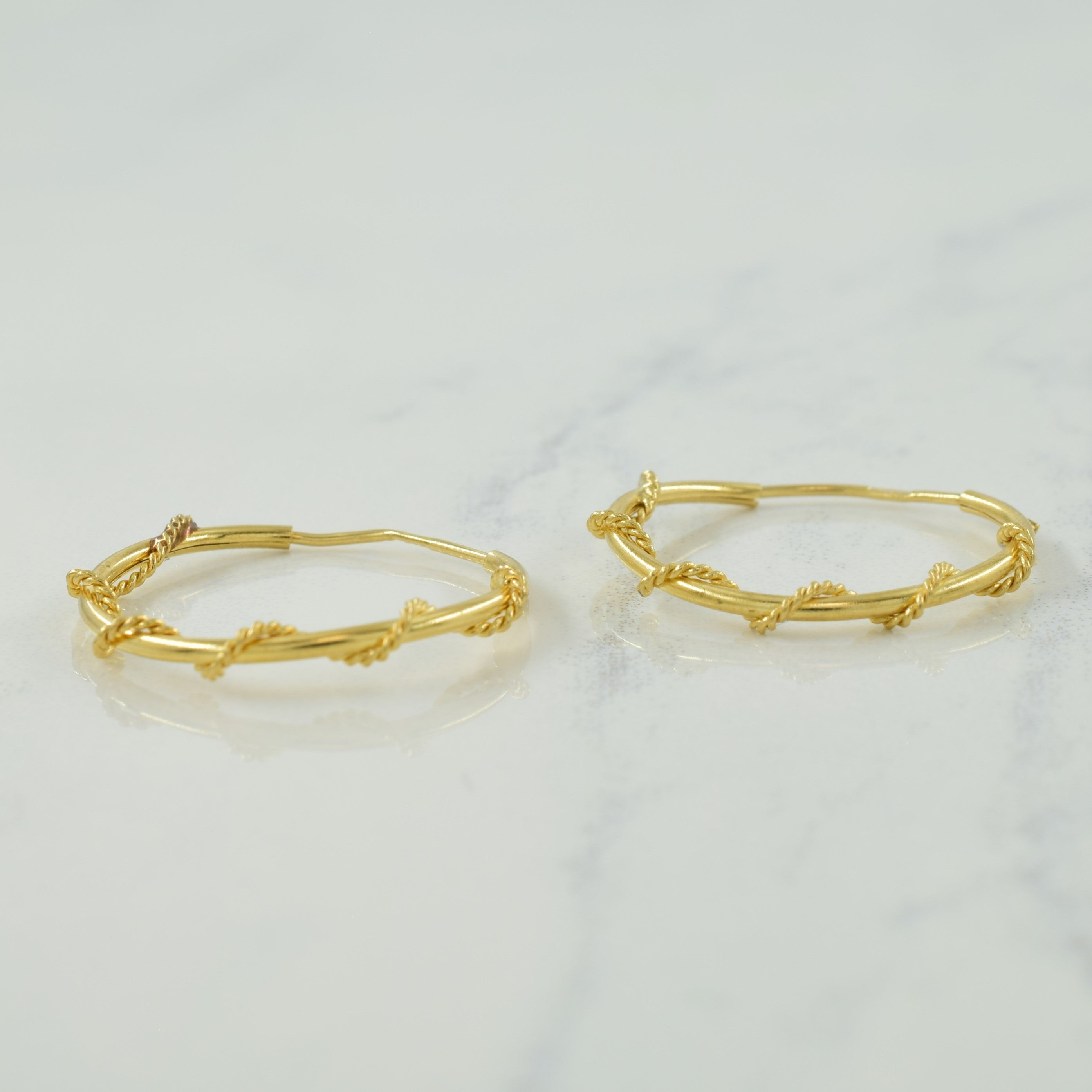 10k Yellow Gold Hoop Earrings |