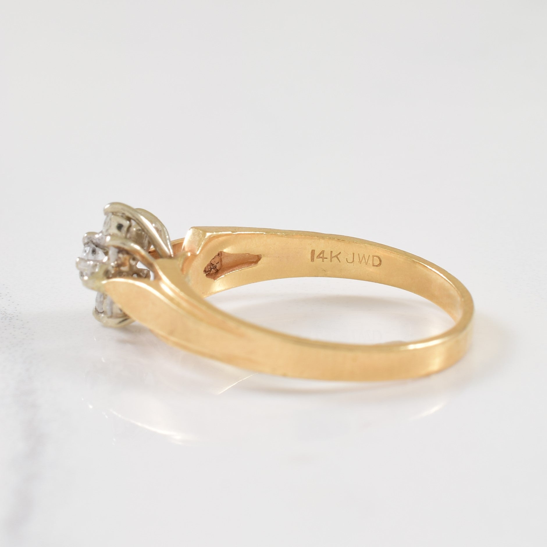 Diamond Starburst Ring | 0.20ctw | SZ 6.25 |