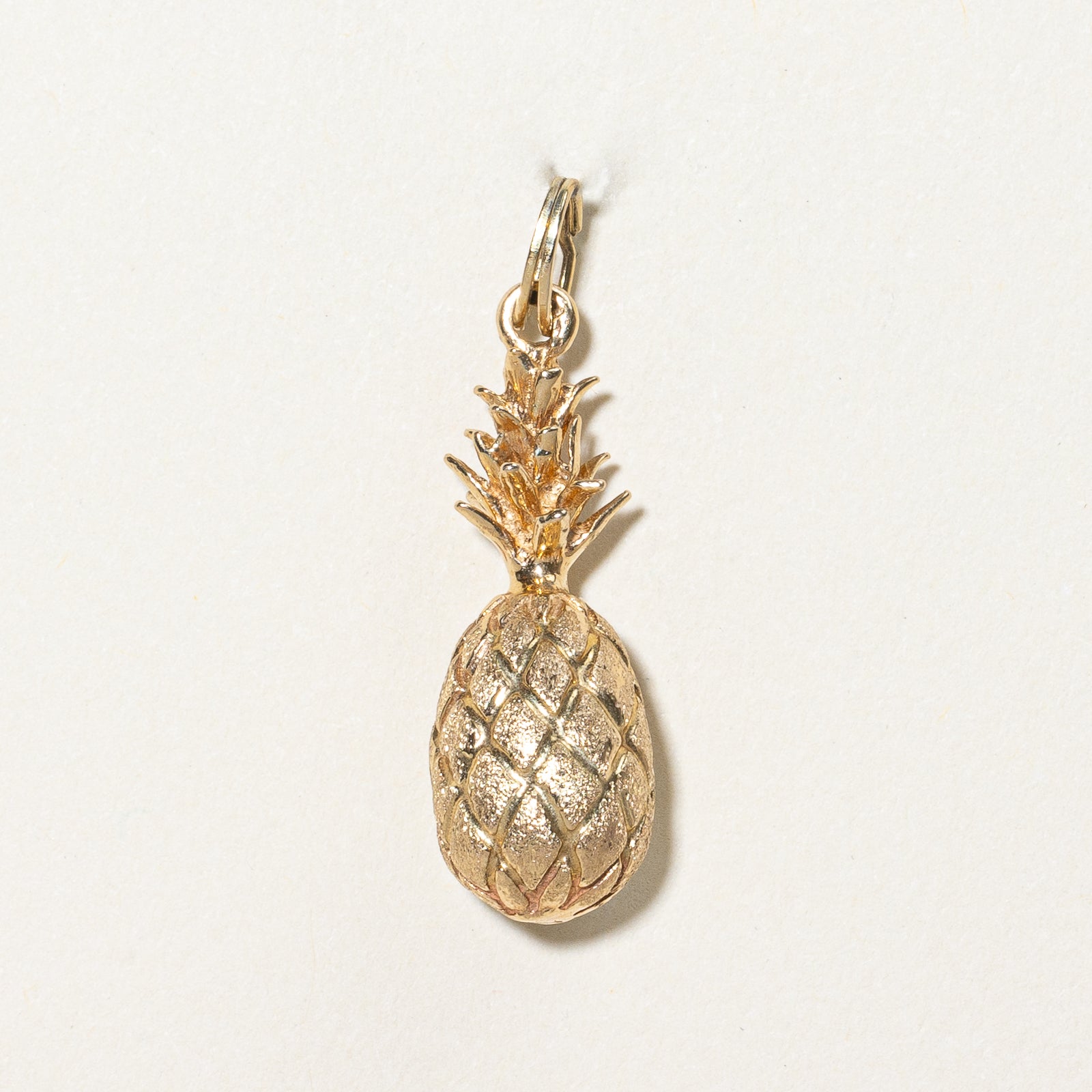 14k Yellow Gold Pineapple Charm |