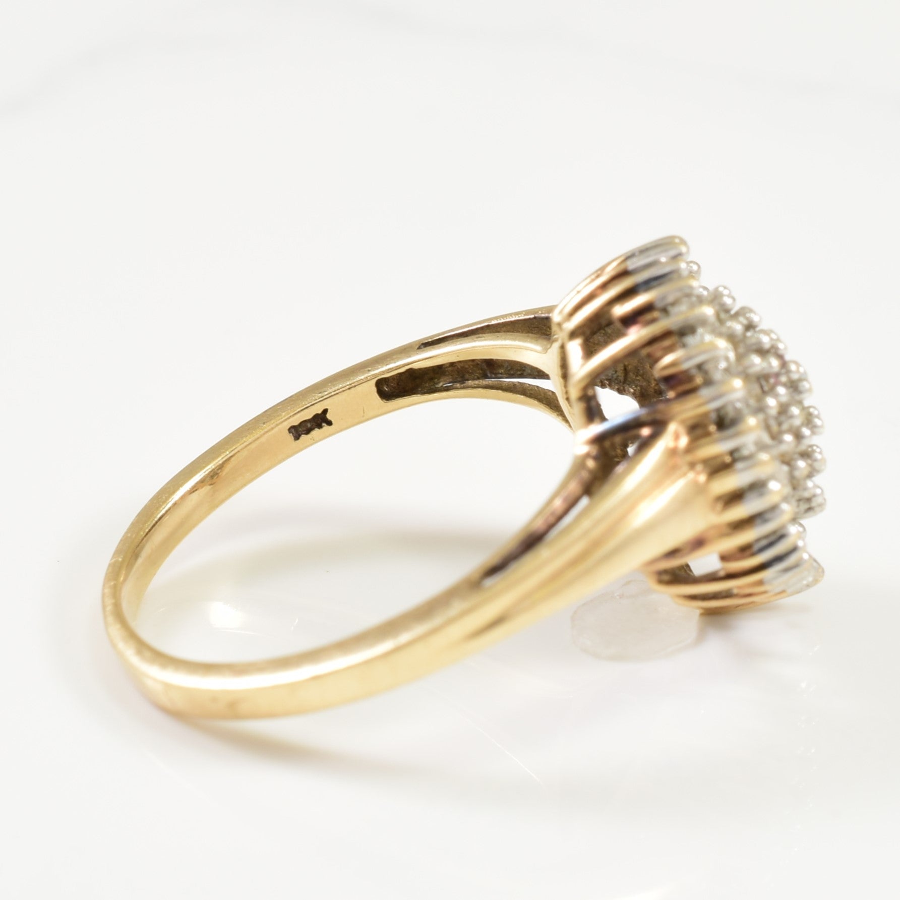 Cluster Diamond Ring | 0.30ctw | SZ 7 |