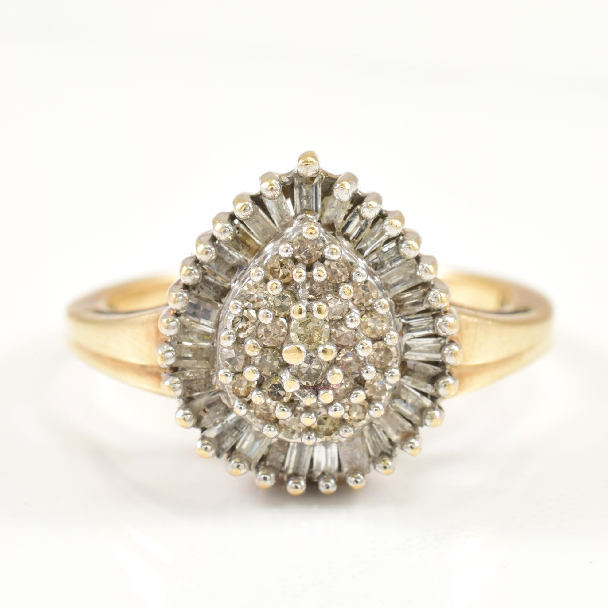 Cluster Diamond Ring | 0.30ctw | SZ 7 |